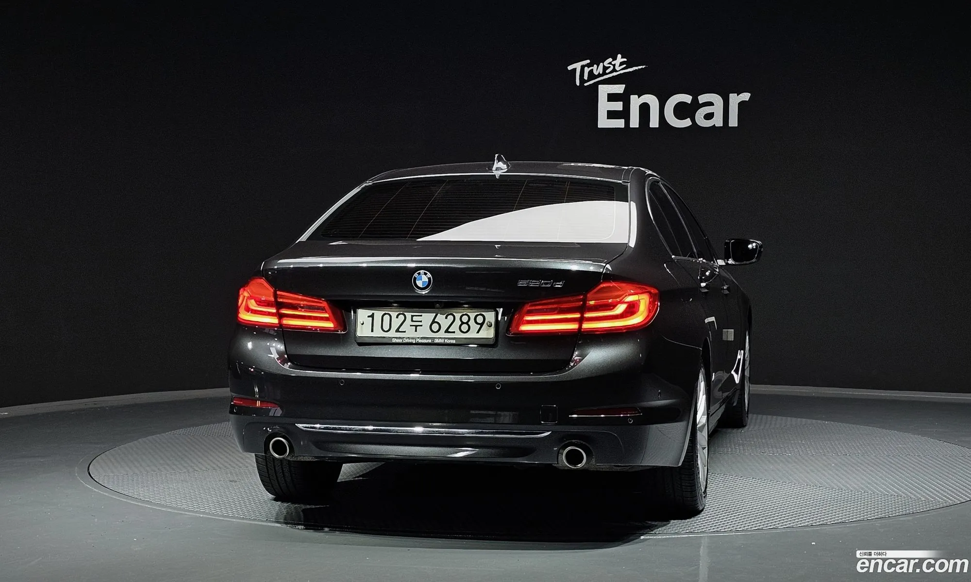 BMW 5 Series G30 520D Luxury Plus - фотография 6371106