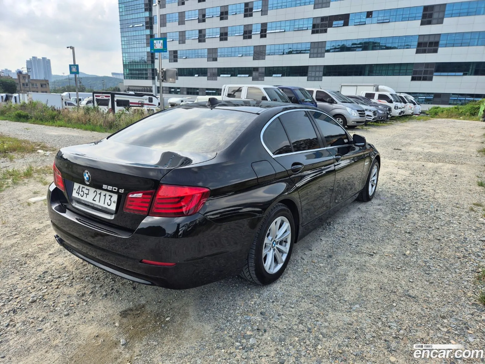BMW 5 Series F10 520D - фотография 7414499