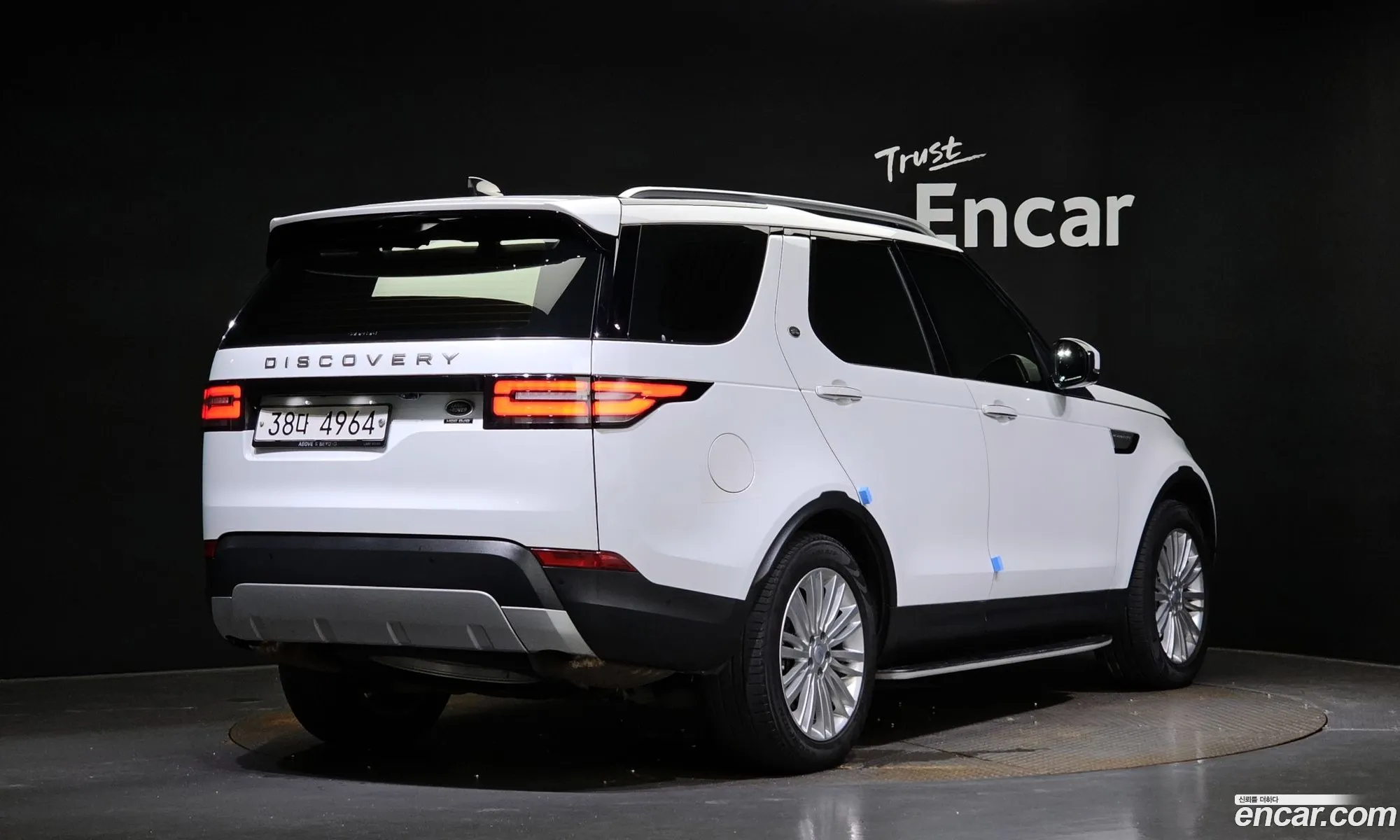 Land Rover Discovery 5 30 Sd6 Hse Luxury - фотография 7151927