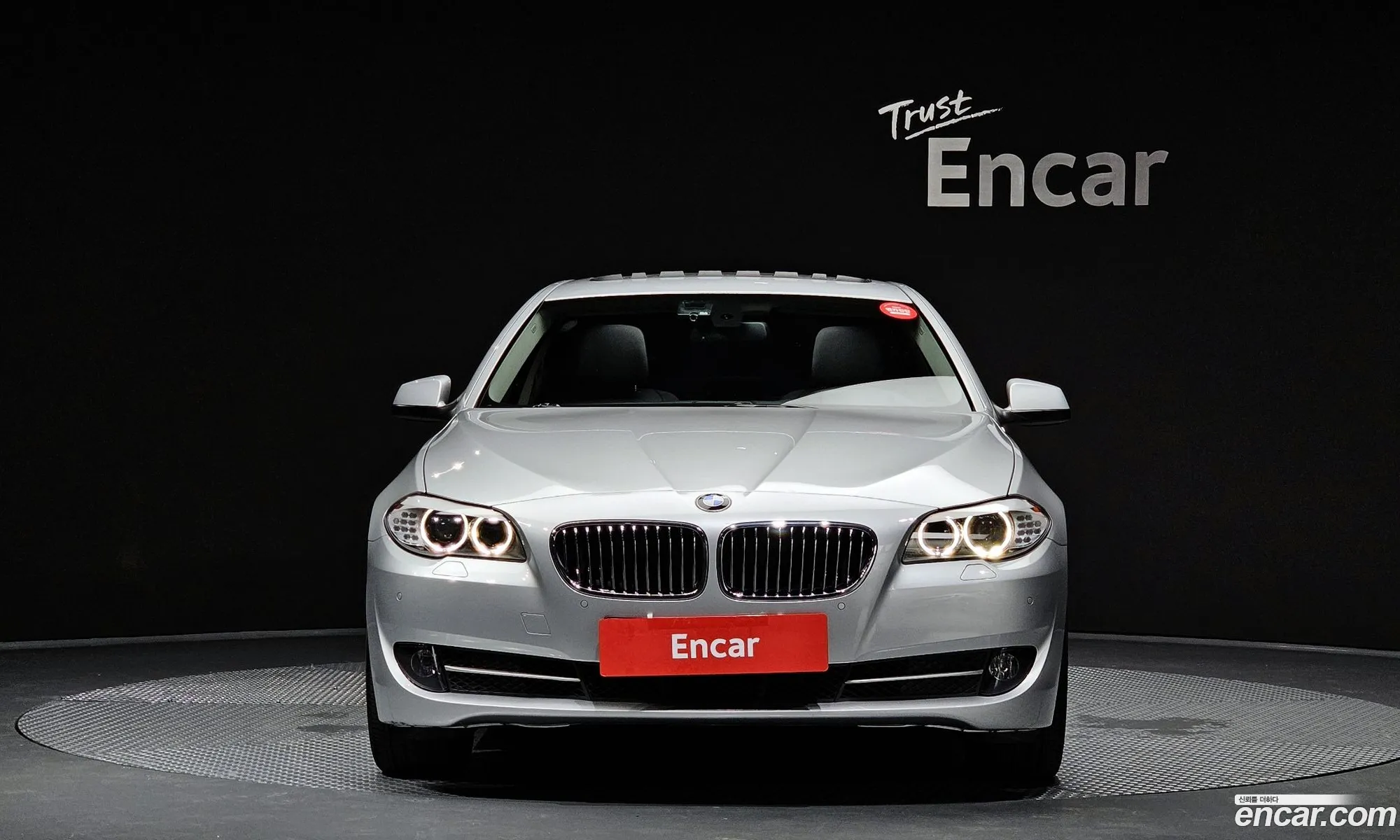 BMW 5 Series F10 528I - фотография 17292919