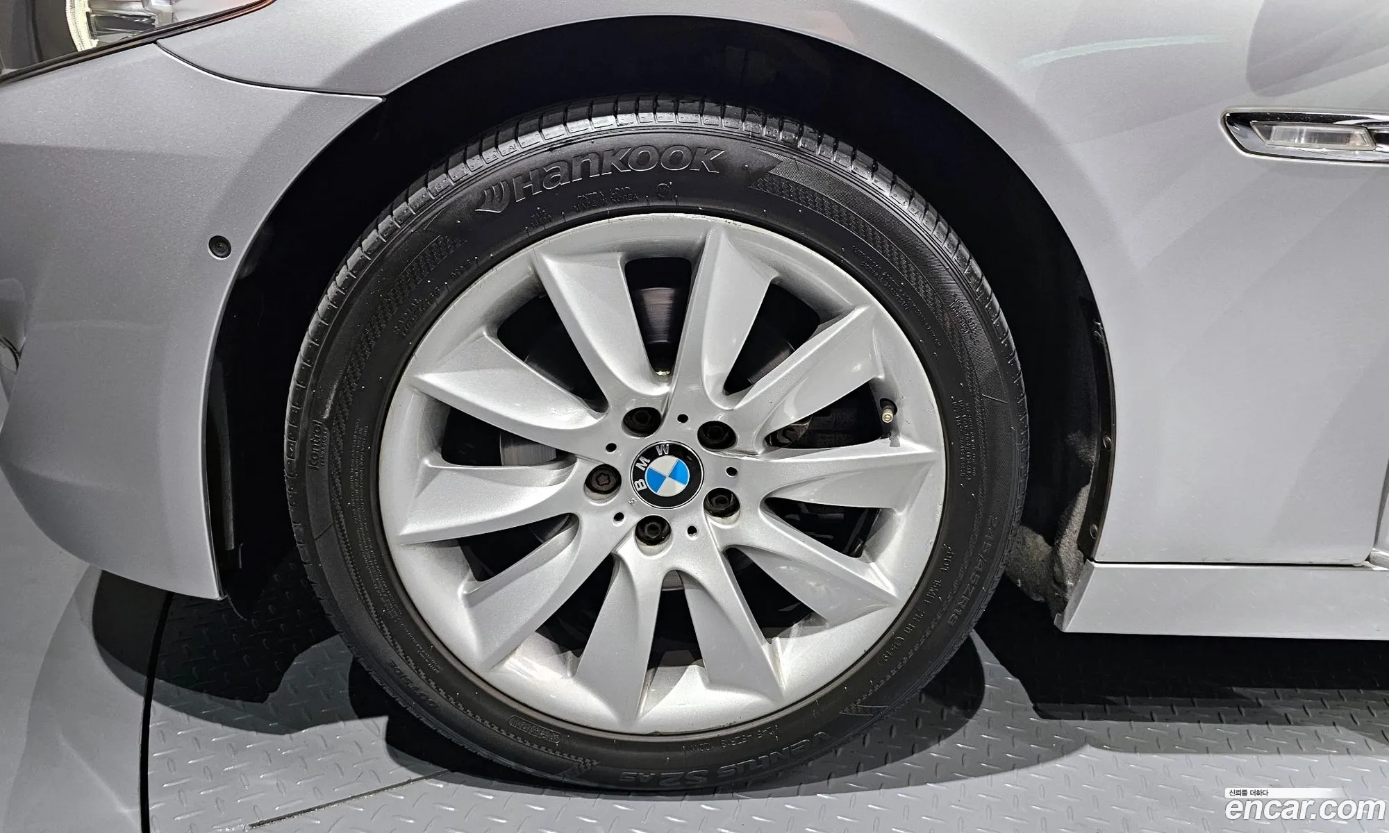 BMW 5 Series F10 528I - фотография 17292921