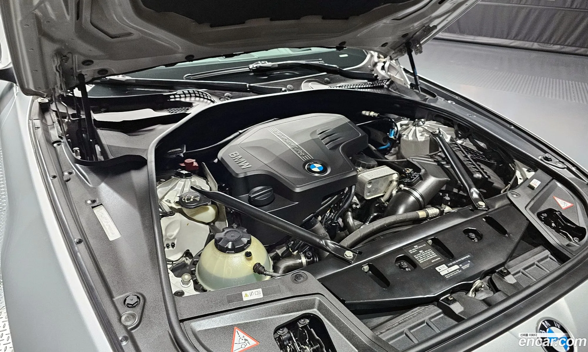BMW 5 Series F10 528I - фотография 17292922