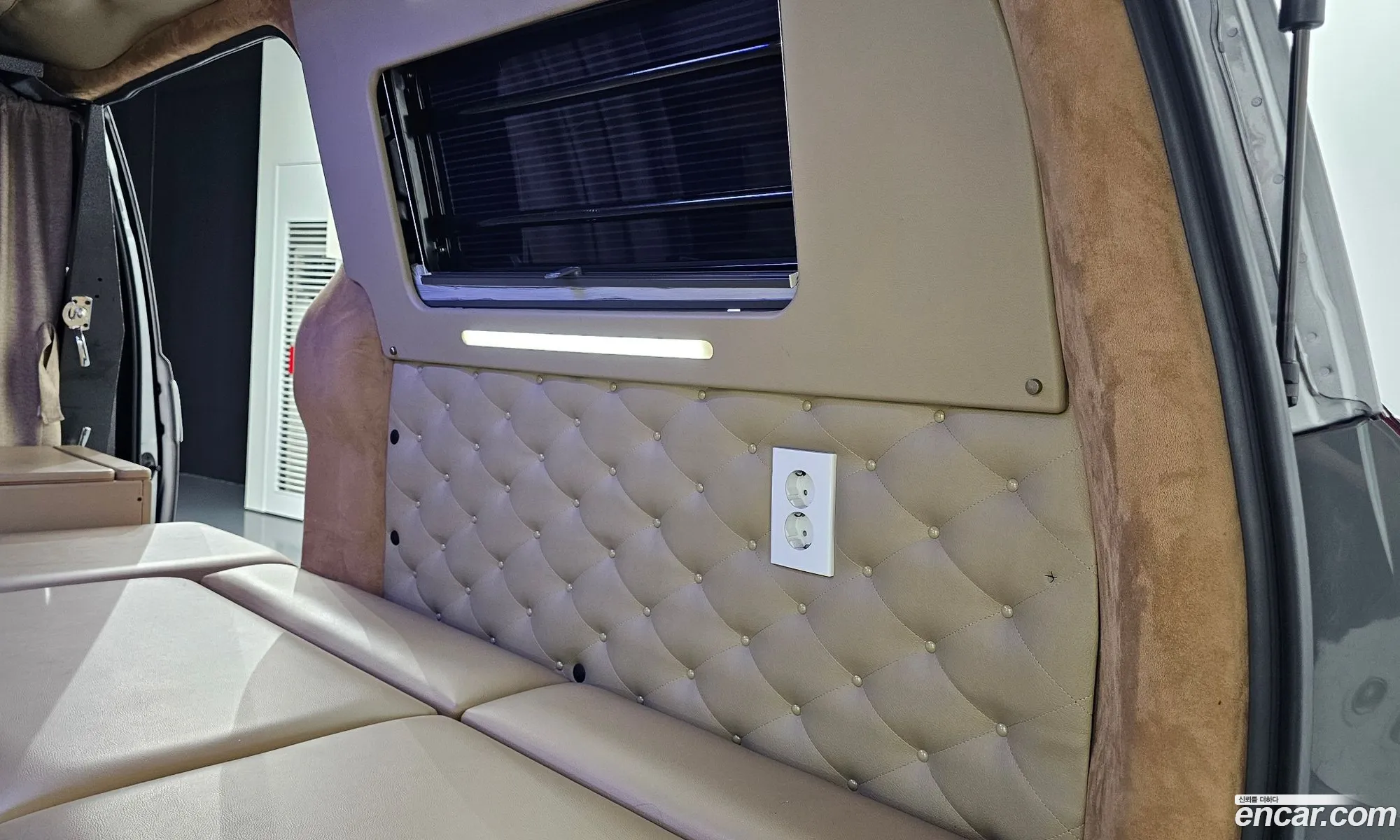 Grand Starex Camping Car - фотография 13674111