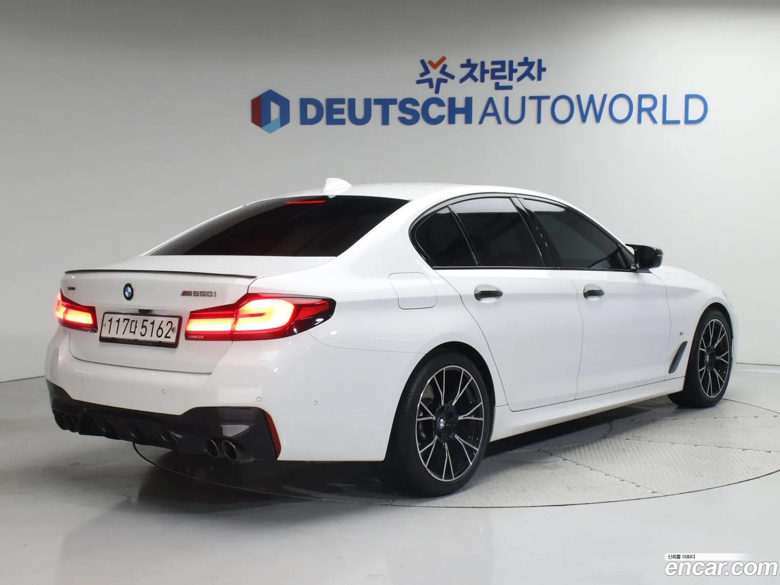 BMW 5 Series G30 520I M Sports - фотография 17293215