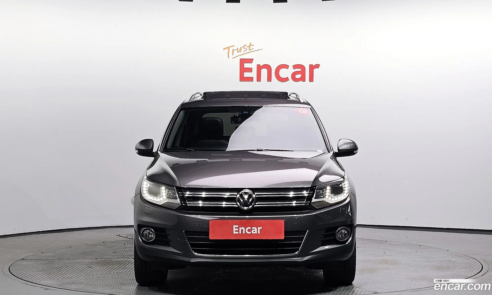 Volkswagen New Tiguan 20 Tdi Premium 5N - фотография 8630537