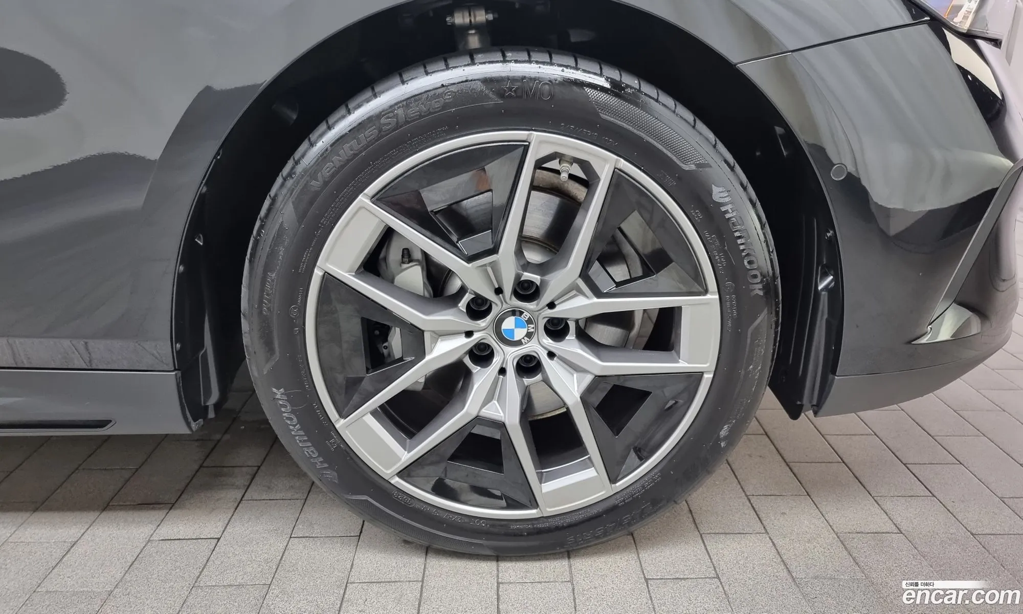 BMW 5 Series G60 530I xDrive - фотография 7416863