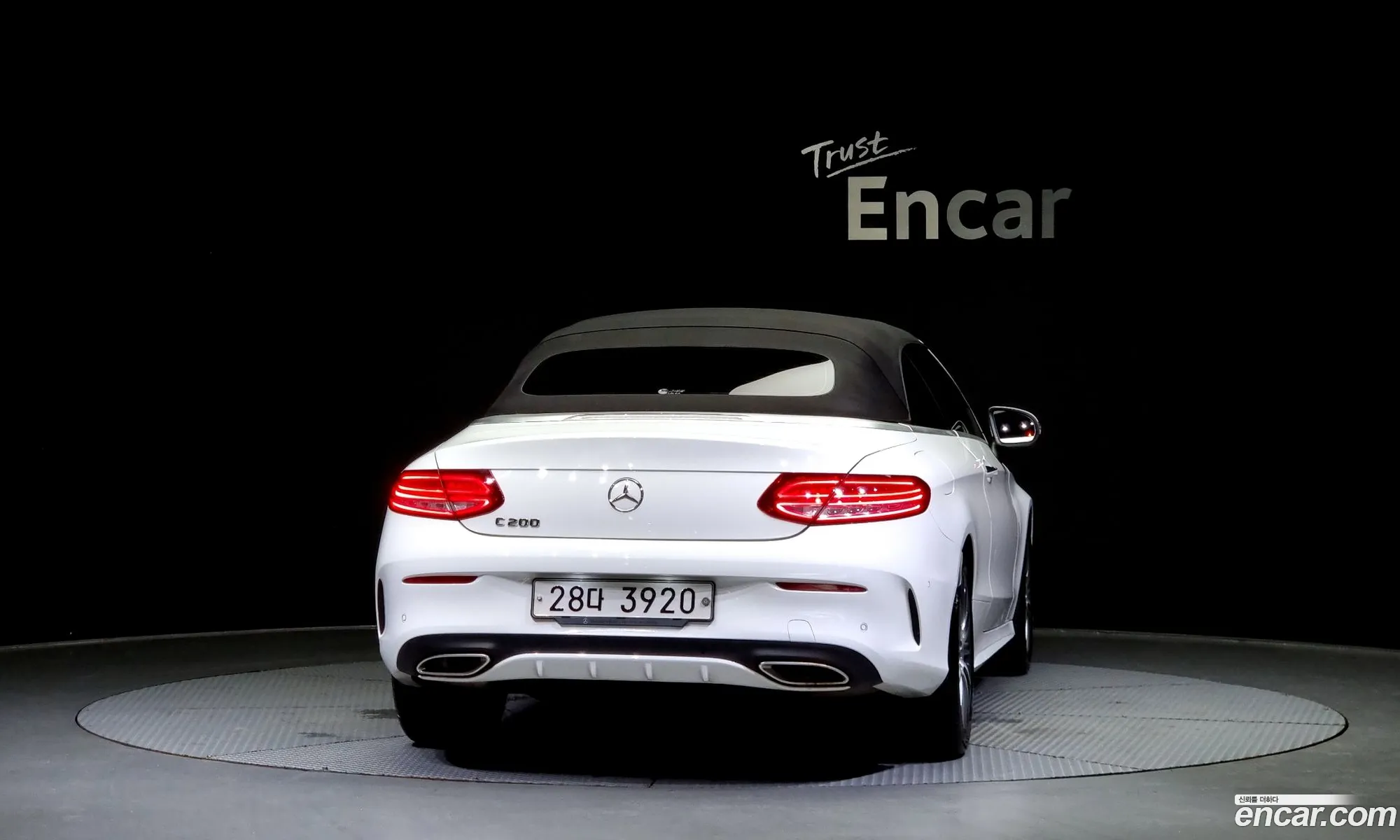 Mercedes C-Class W205 C200 Cabriolet - фотография 19089324