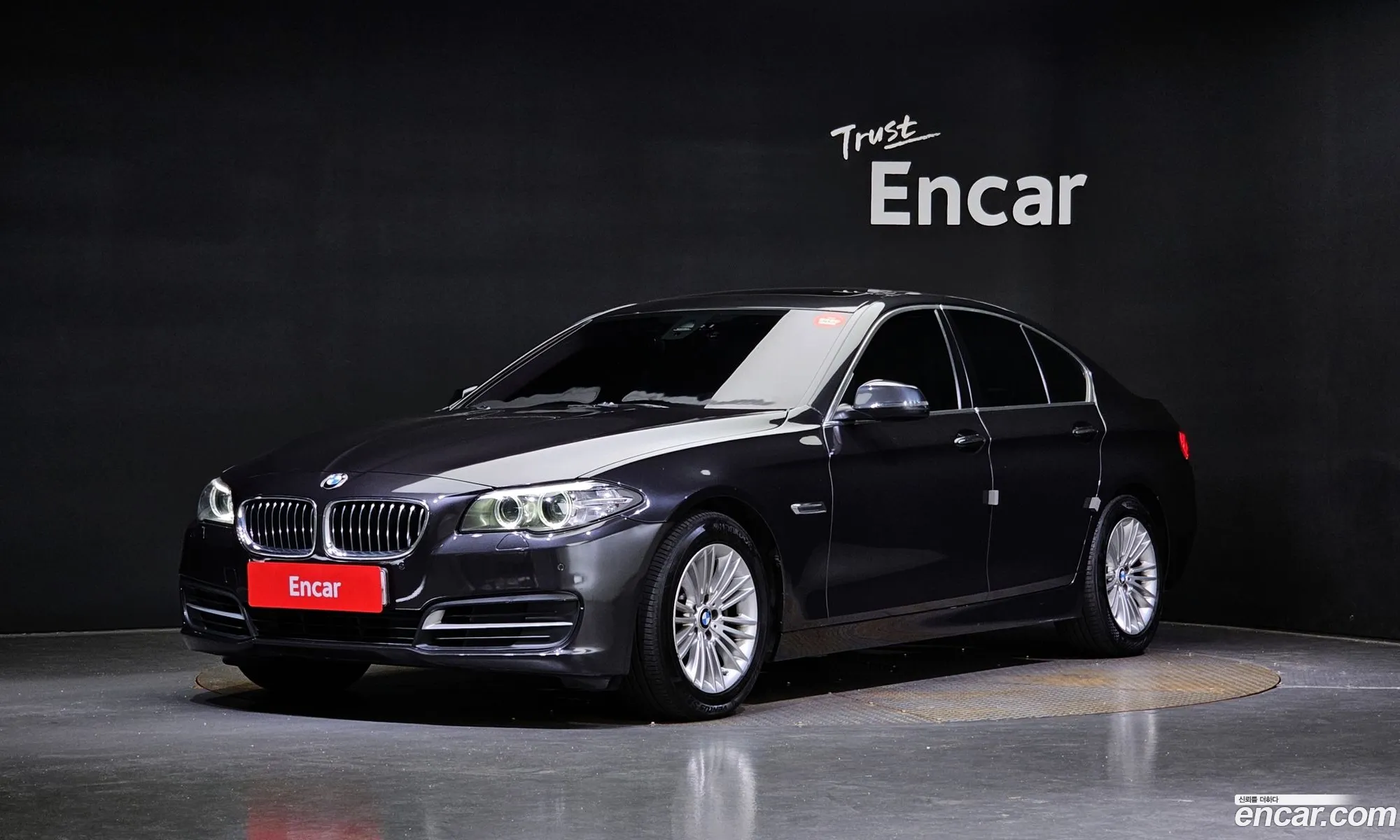 BMW 5 Series F10 520D xDrive - фотография 7931013