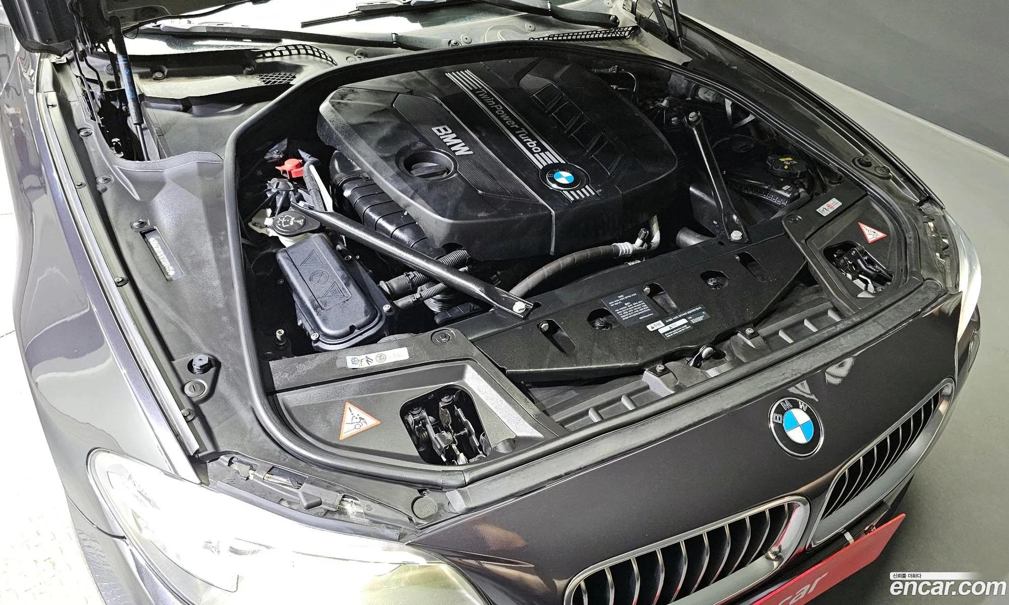 BMW 5 Series F10 520D xDrive - фотография 7931018
