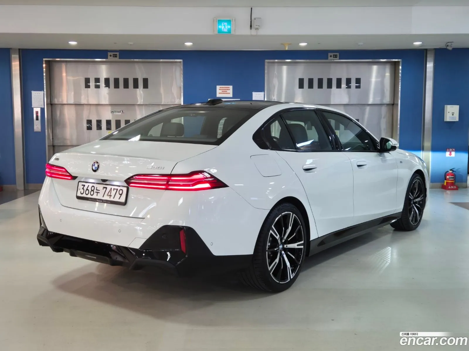 BMW 5 Series G60 530I xDrive M Sports - фотография 6520159