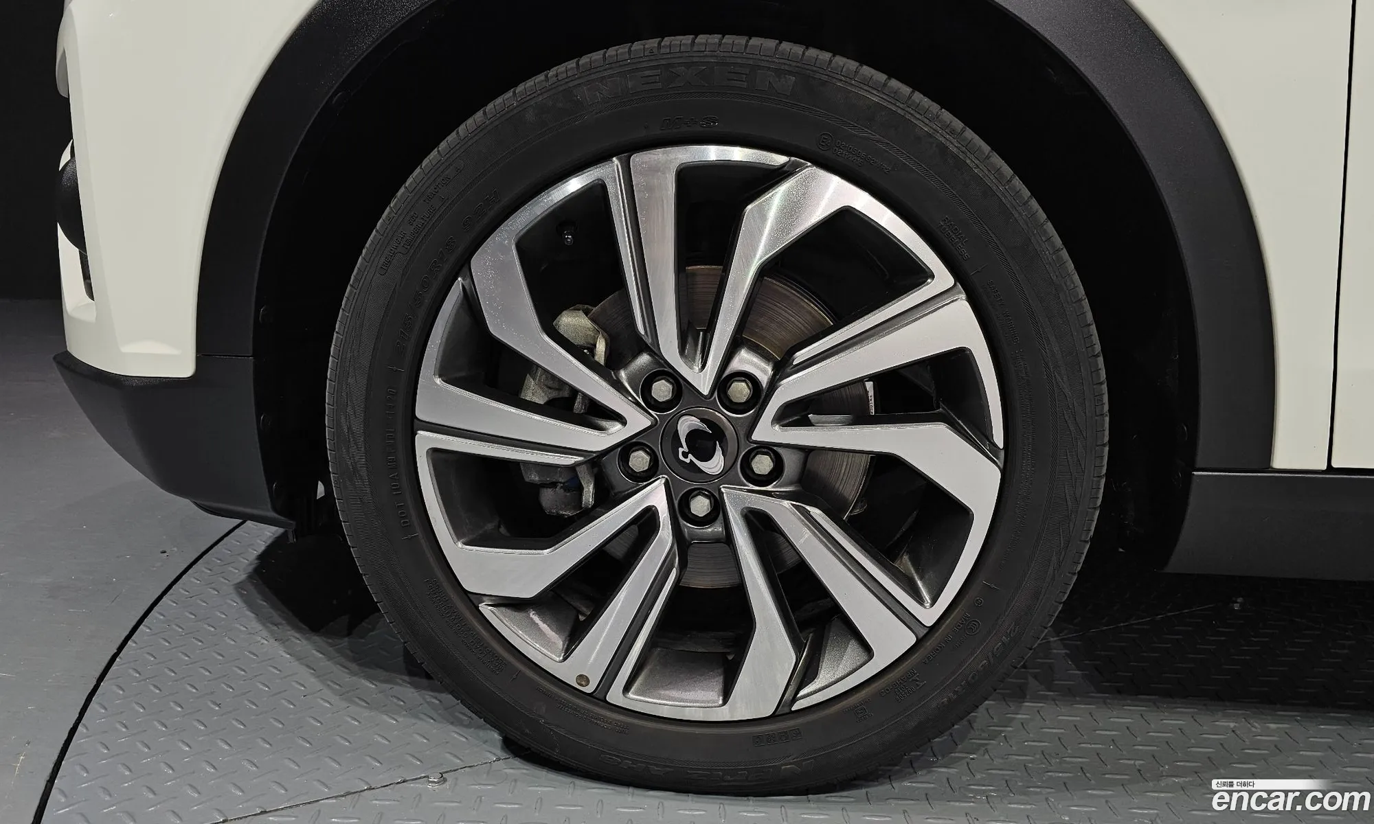 Kg Mobility Ssangyong Very New Tivoli Diesel 16 2Wd V3 - фотография 8690588