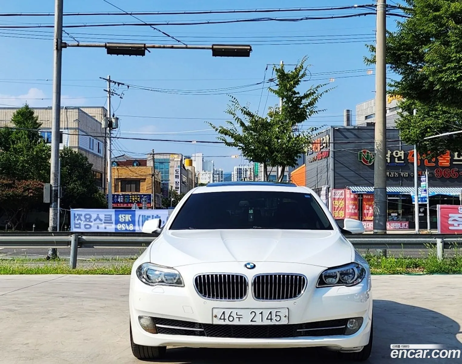 BMW 5 Series F10 520D - фотография 17352112