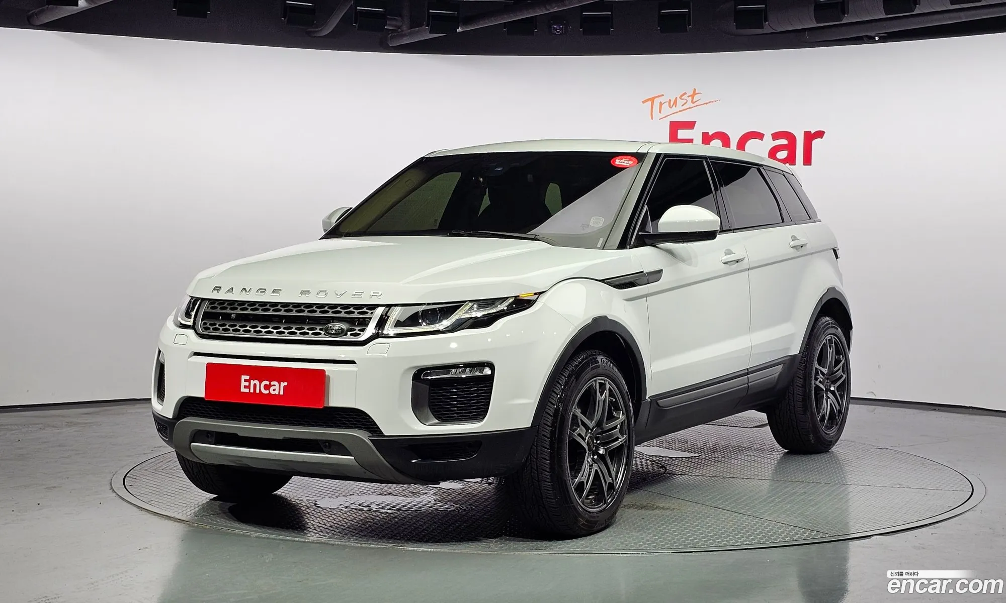 Land Rover Range Rover Evoque 20 Td4 Se - фотография 7208257