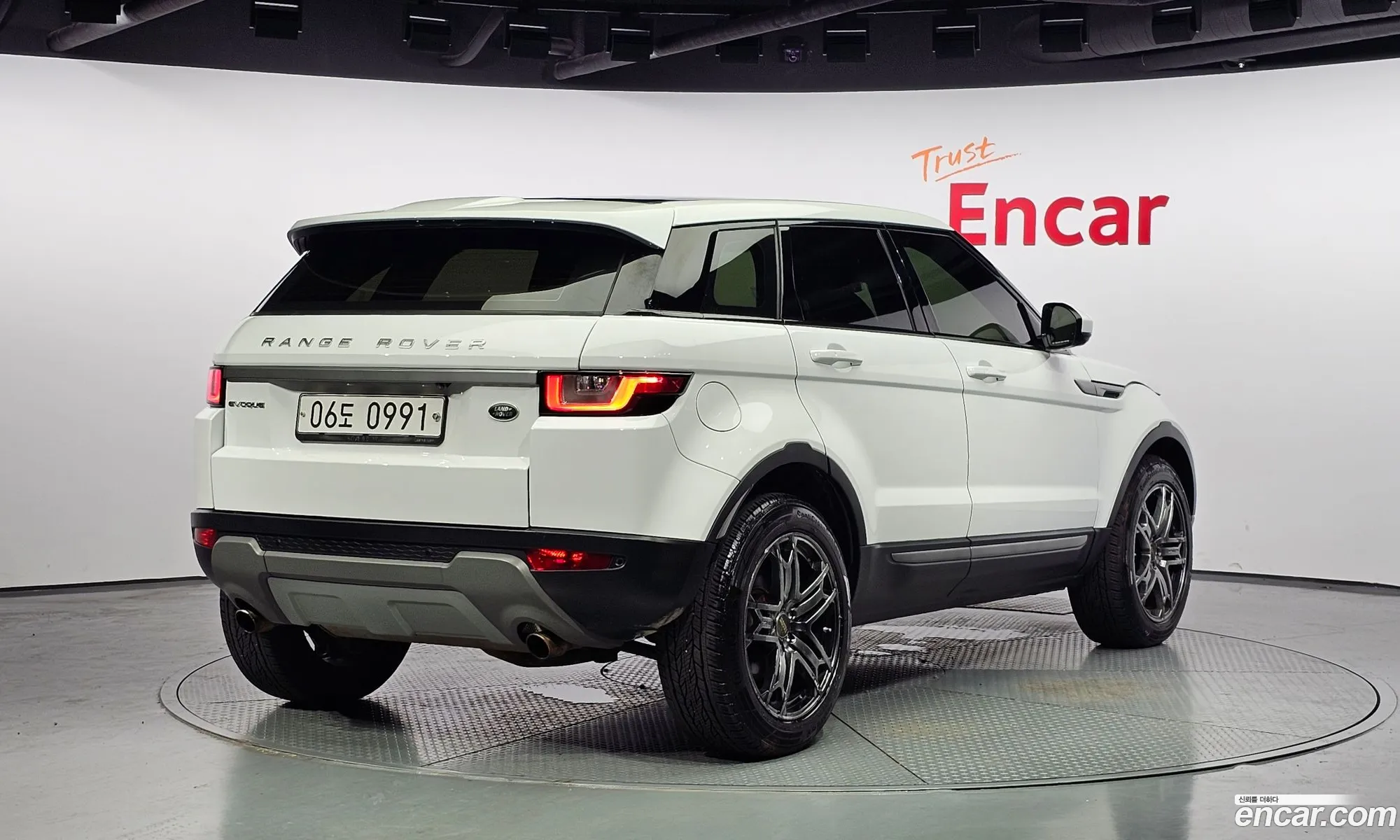 Land Rover Range Rover Evoque 20 Td4 Se - фотография 7208258