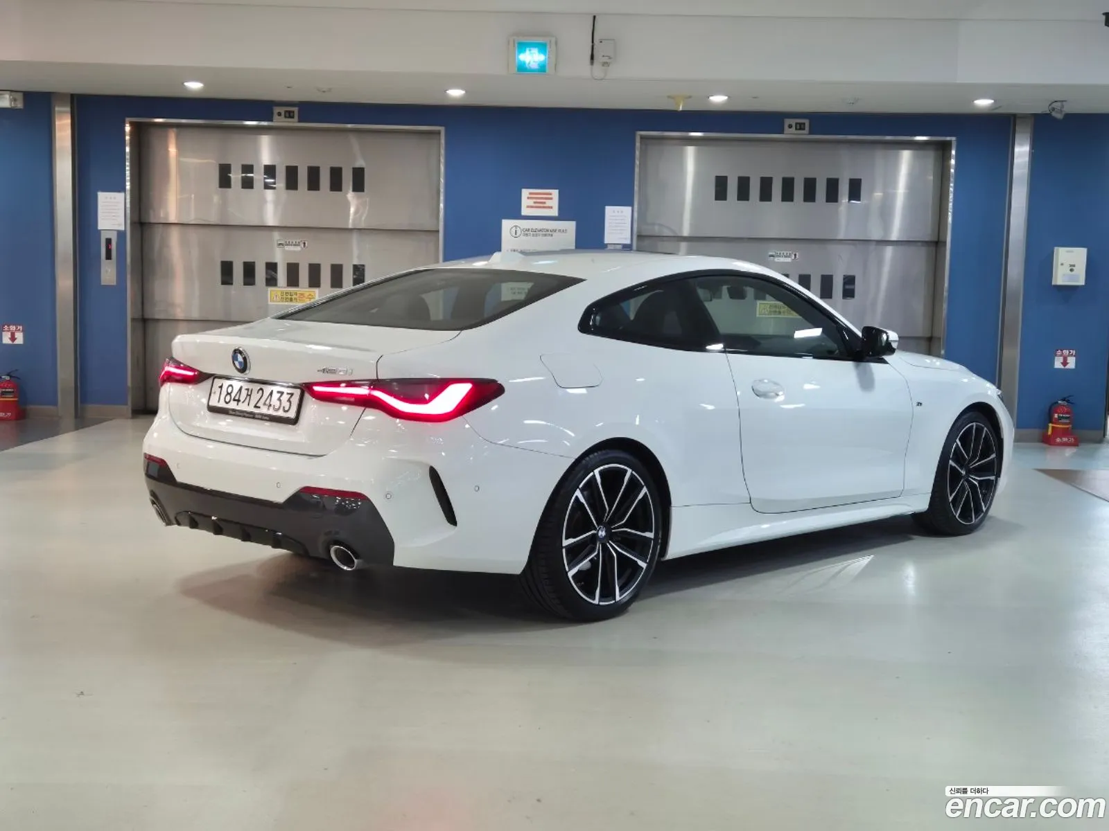 BMW 4 Series G22 420I M Sports Coupe - фотография 12264434