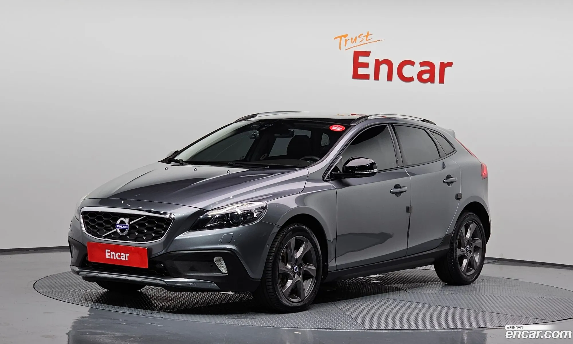 Volvo V40 Cross Country D3 - фотография 6243937