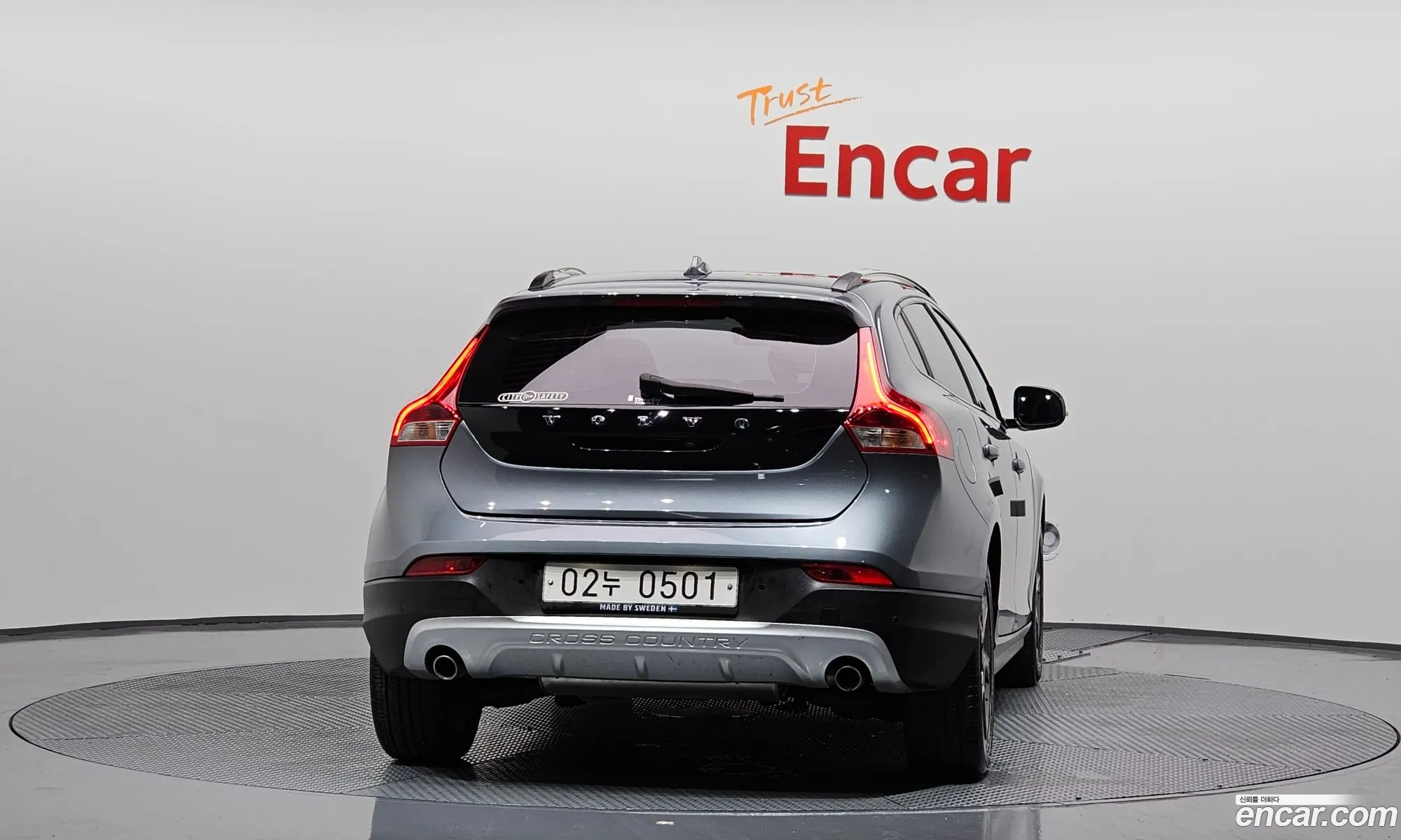 Volvo V40 Cross Country D3 - фотография 6243940