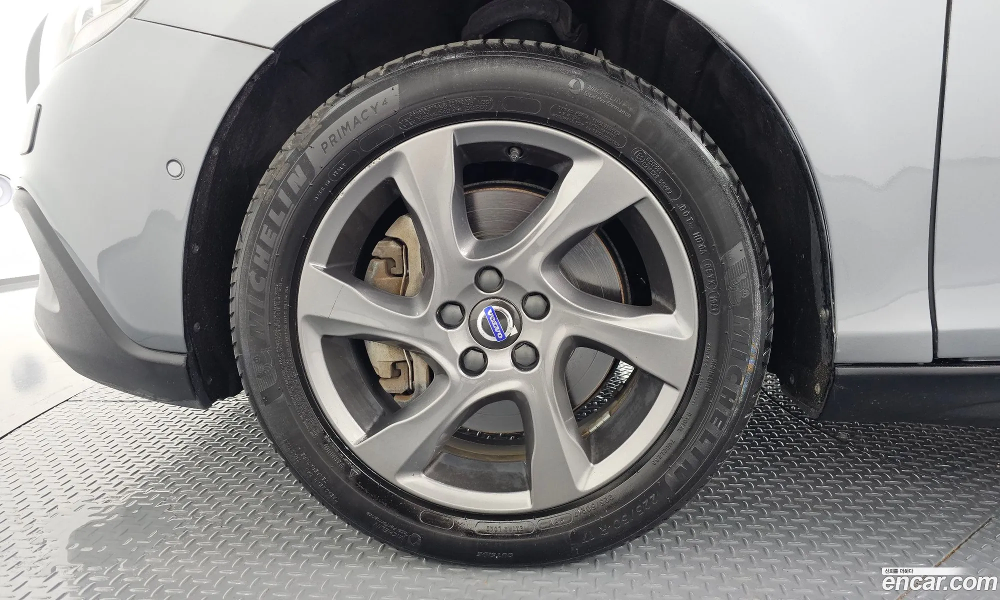 Volvo V40 Cross Country D3 - фотография 6243941