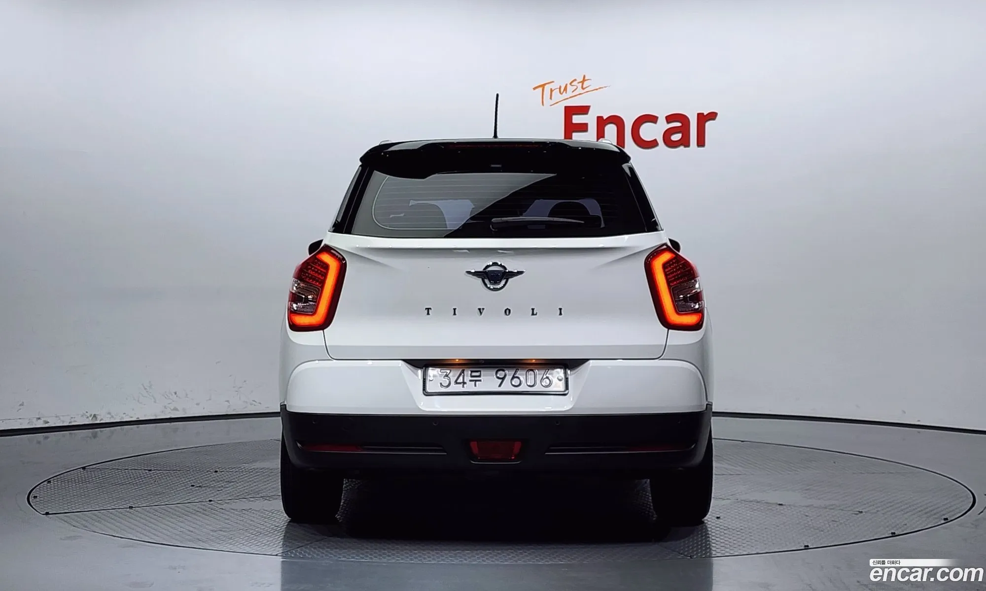 Kg Mobility Ssangyong Tivoli Air Diesel Rx 4Wd - фотография 8234425