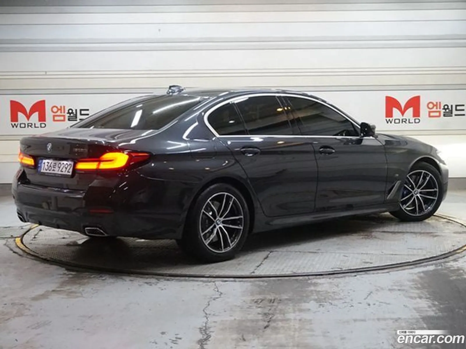 BMW 5 Series G30 520I M Sports - фотография 5682573