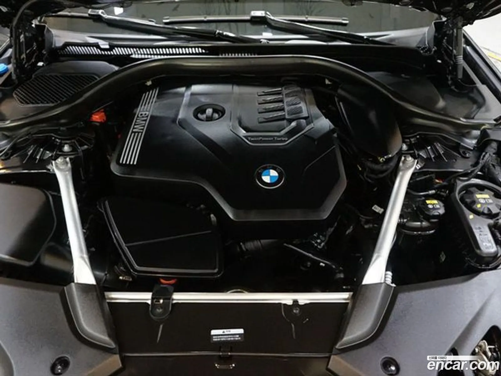 BMW 5 Series G30 520I M Sports - фотография 5682575