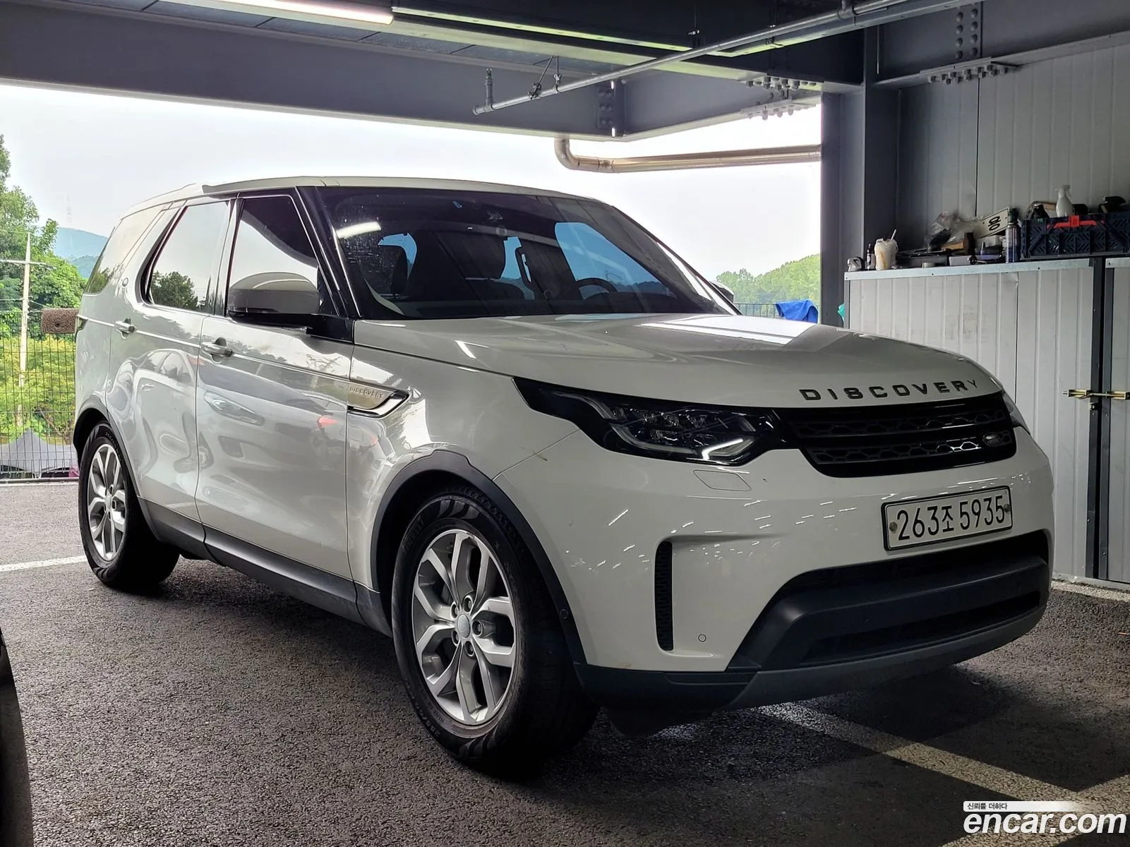 Land Rover Discovery 5 30 Sd6 Se - фотография 7374932
