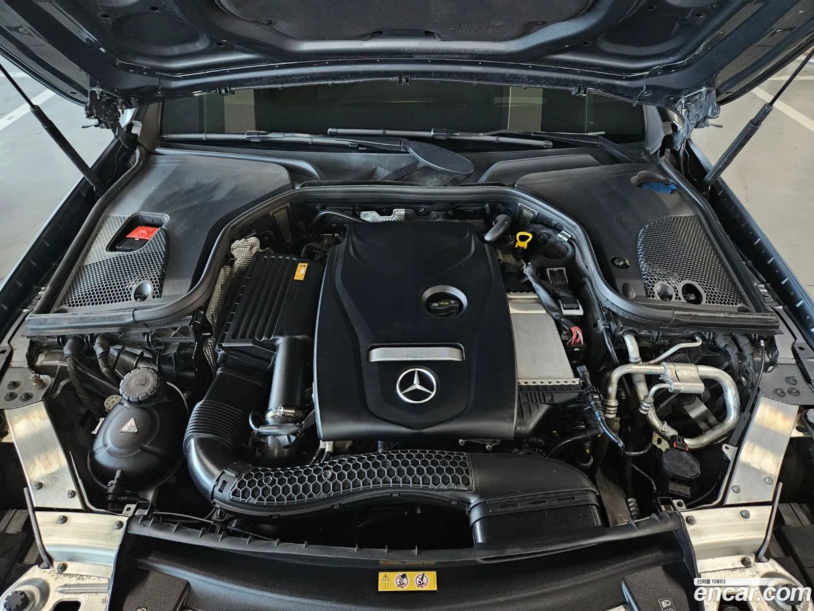 Mercedes E-Class W213 E300 4Matic Avant Garde - фотография 19099768