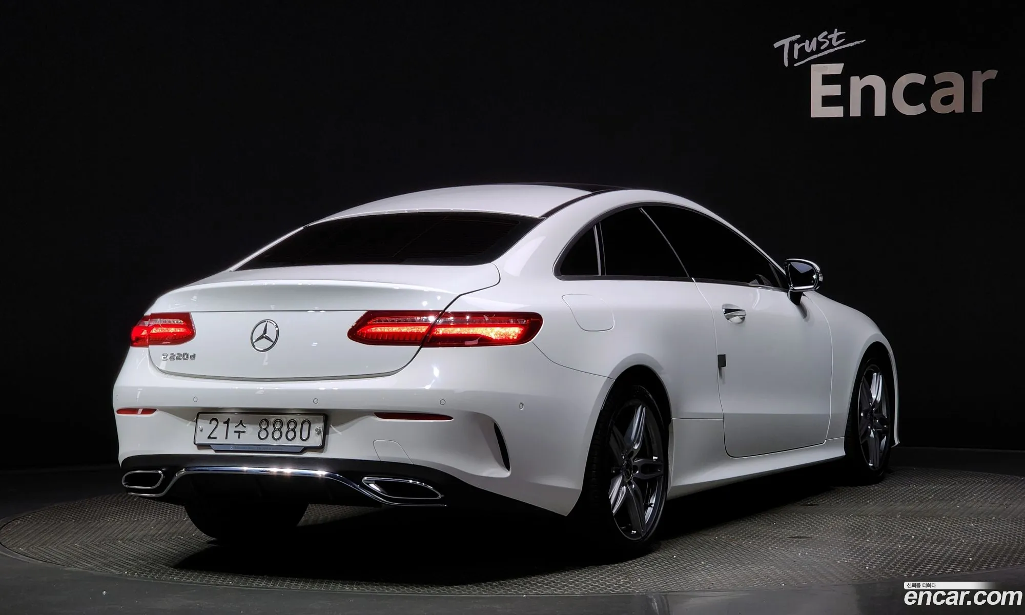 Mercedes E-Class W213 E220D Coupe - фотография 19074974