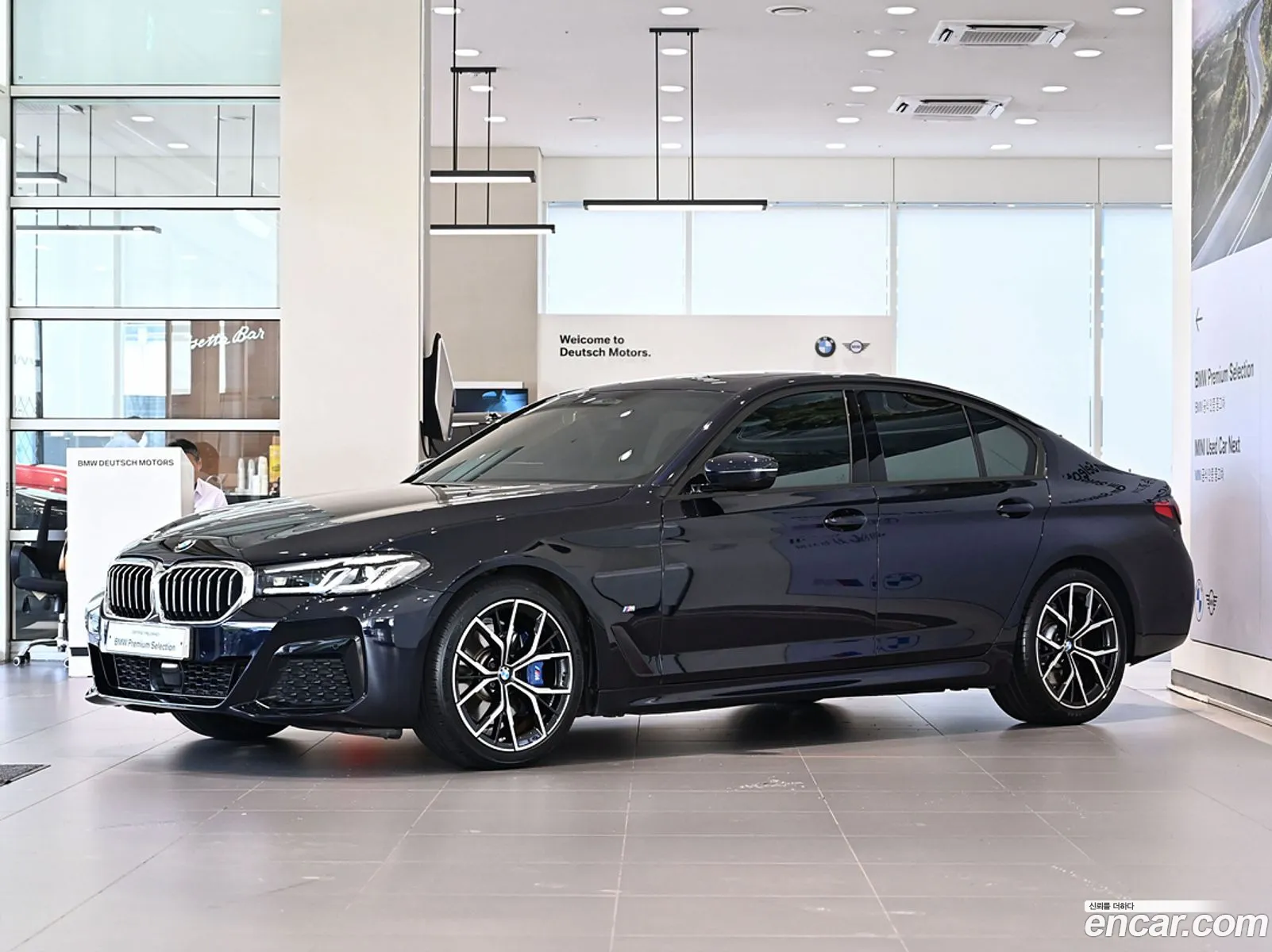 BMW 5 Series G30 530I M Sports - фотография 17292941