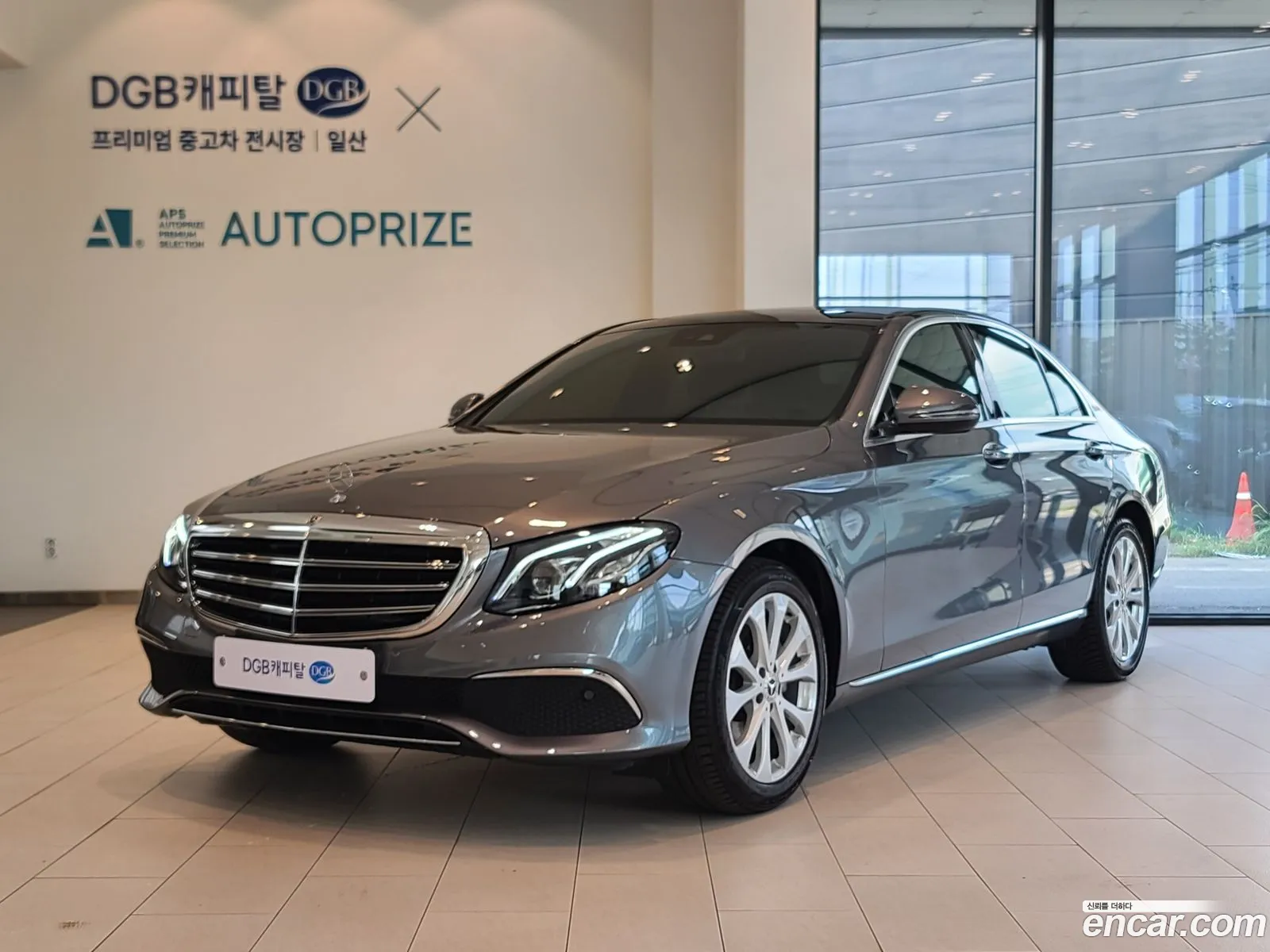 Benz E-Class W213 E220D 4Matic Exclusive - фотография 19089358