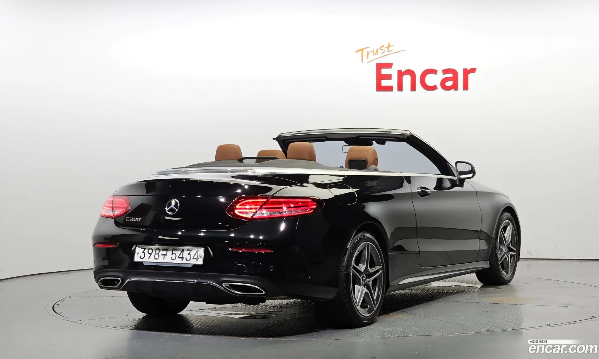 Mercedes C-Class W205 C200 Cabriolet - фотография 19112694