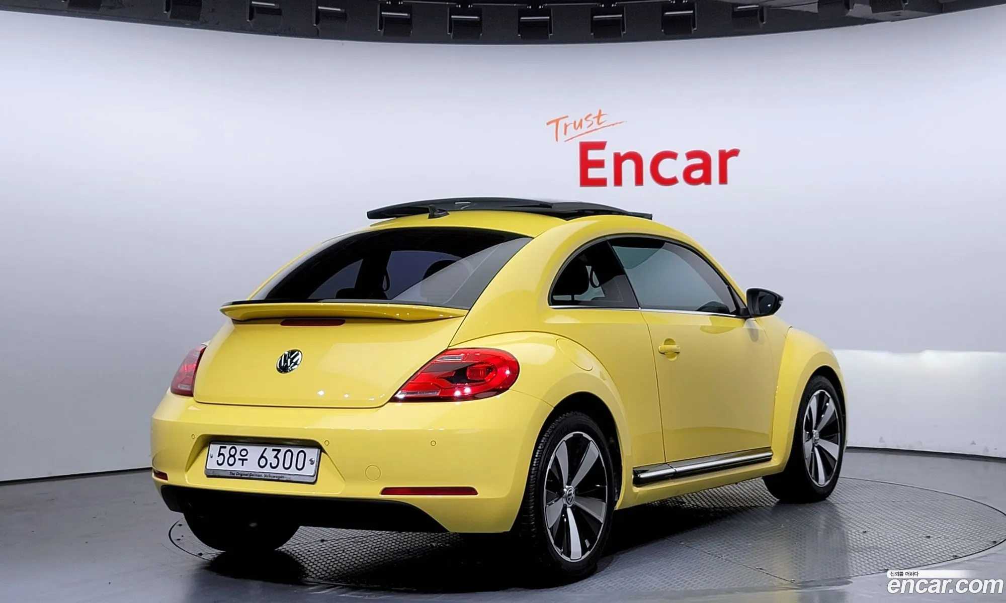 Volkswagen The Beetle 20 Tdi Premium 3Rd Generation - фотография 7637385