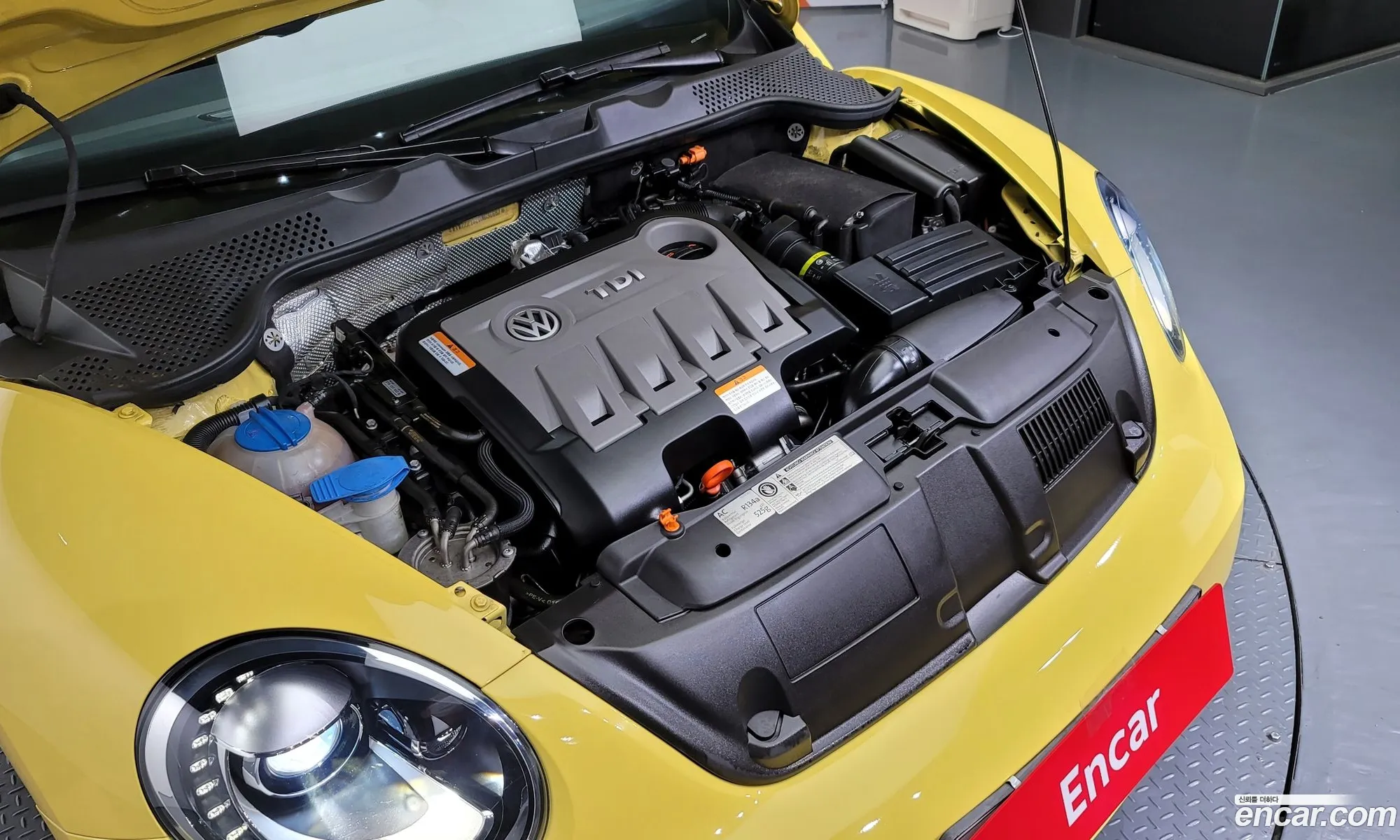 Volkswagen The Beetle 20 Tdi Premium 3Rd Generation - фотография 7637389