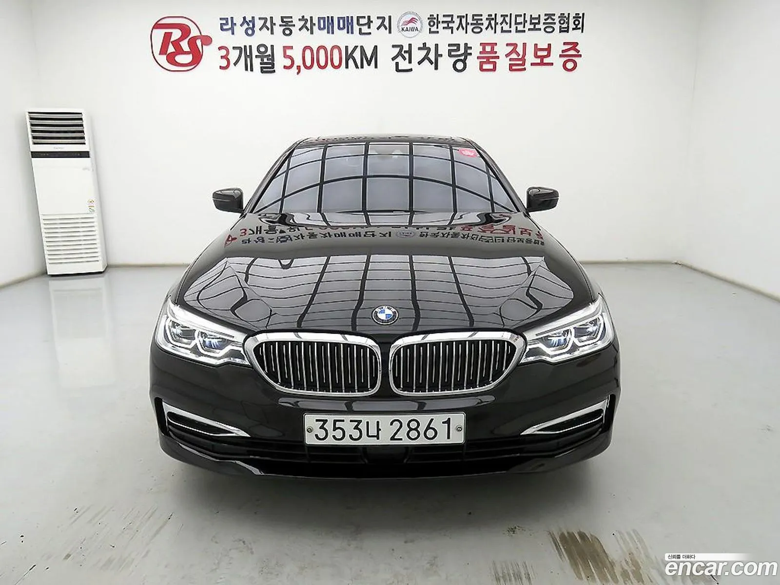 BMW 5 Series G30 530I xDrive Luxury Plus - фотография 17292869