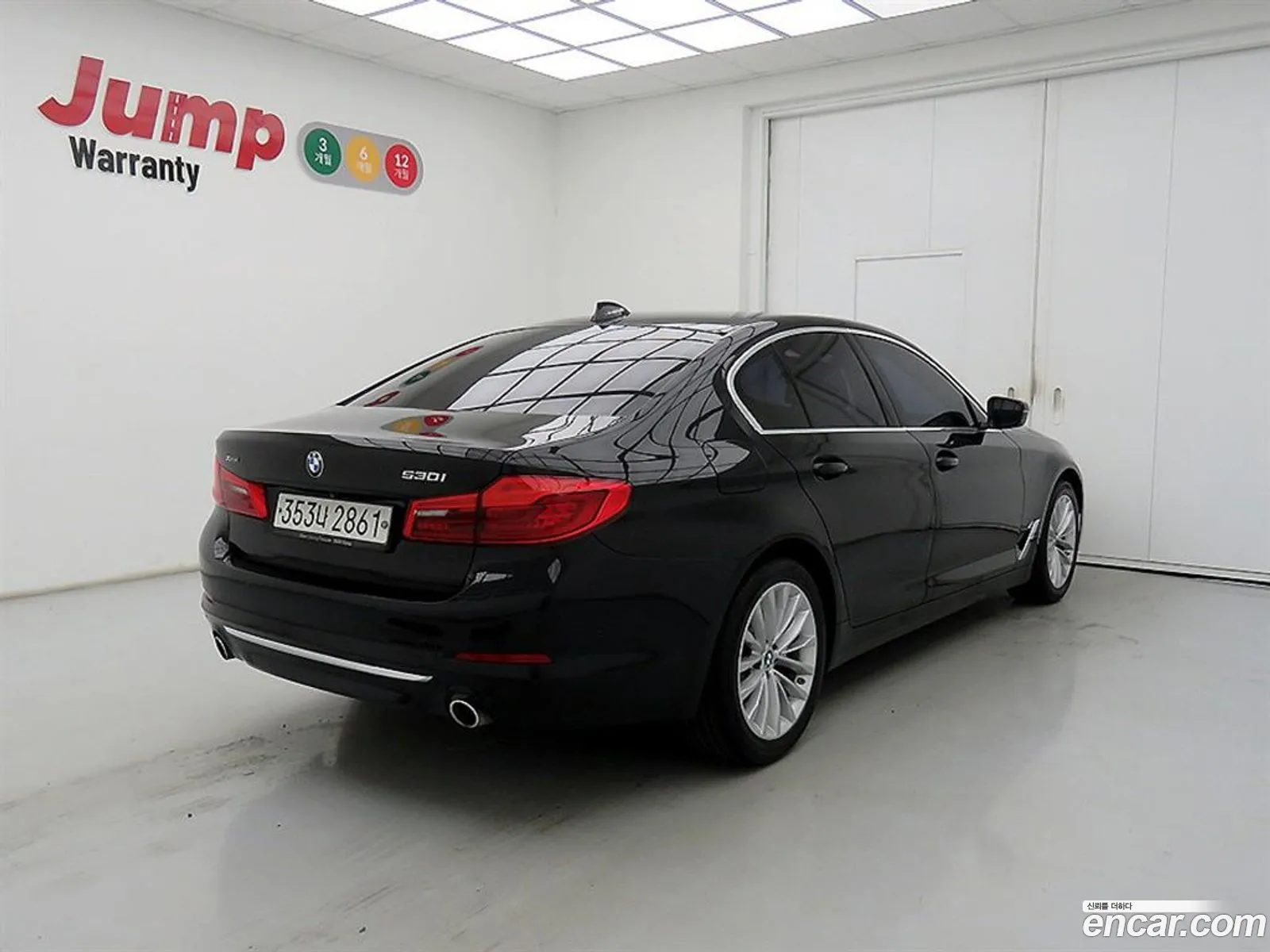 BMW 5 Series G30 530I xDrive Luxury Plus - фотография 17292871