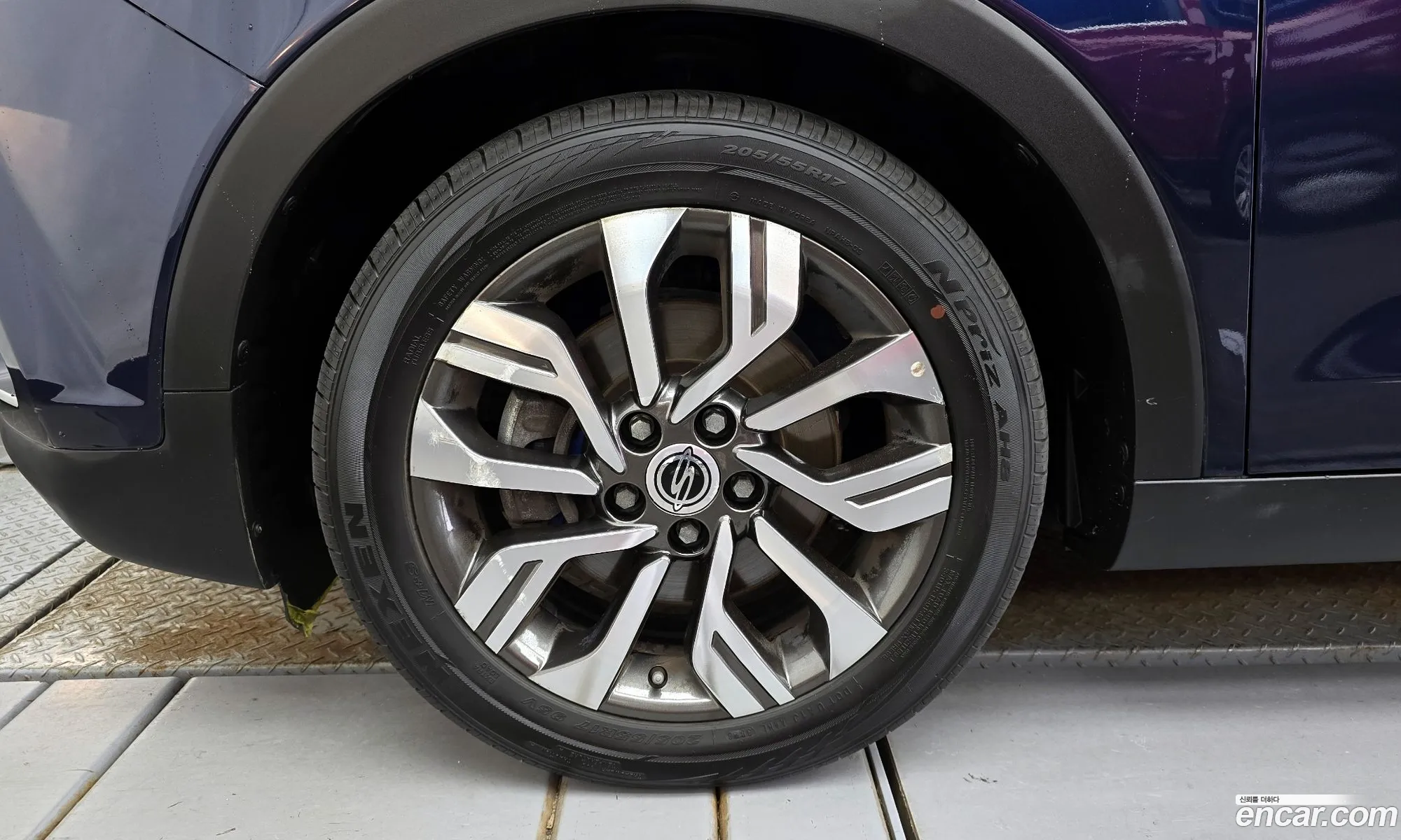 Kg Mobility Ssangyong Tivoli Armor Diesel Vx 2Wd - фотография 6878199