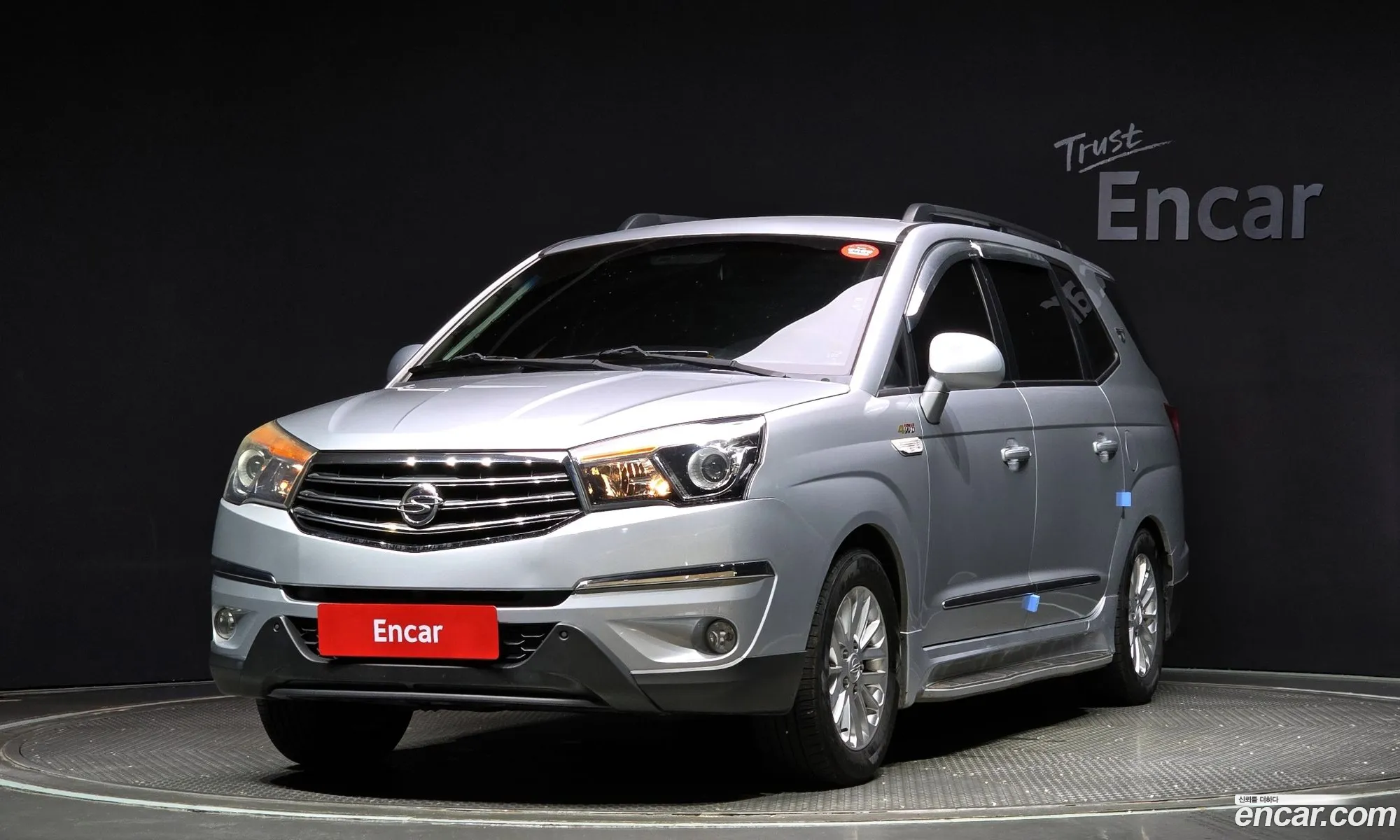 Kg Mobility Ssangyong Korando Turismo 4Wd Gt 11-Seater - фотография 6931525