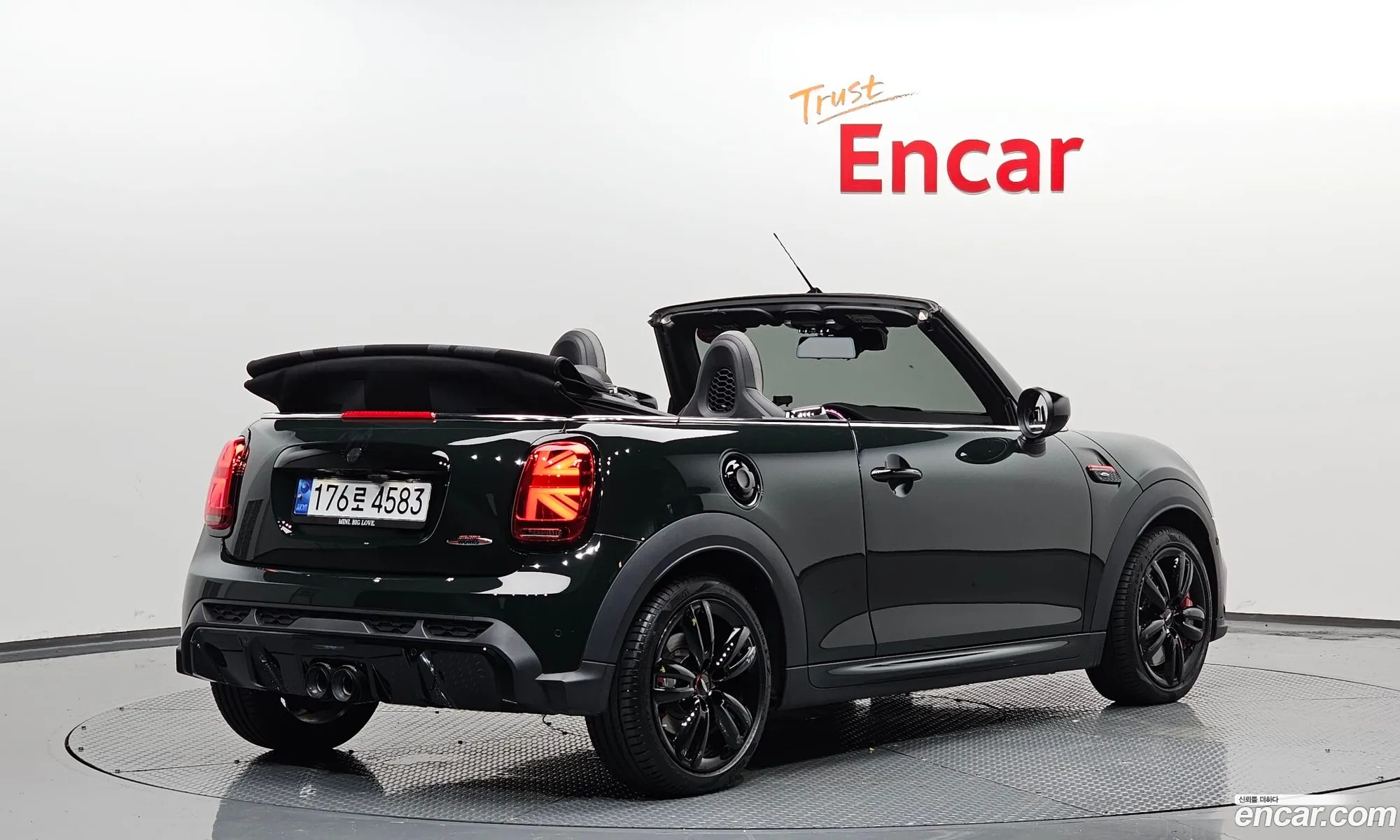 Mini Cooper S Convertible Jcw 3Rd Generation - фотография 10995178