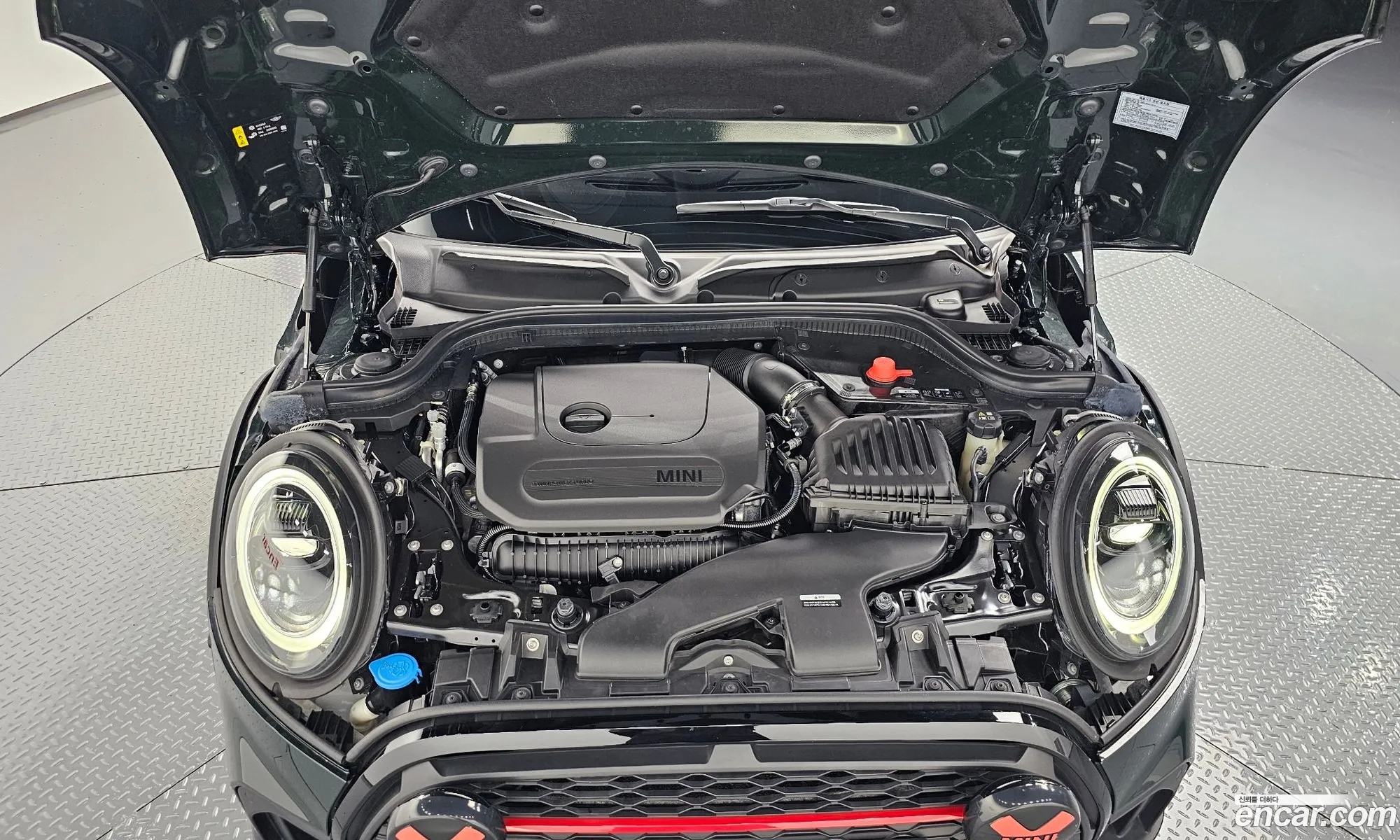 Mini Cooper S Convertible Jcw 3Rd Generation - фотография 10995182