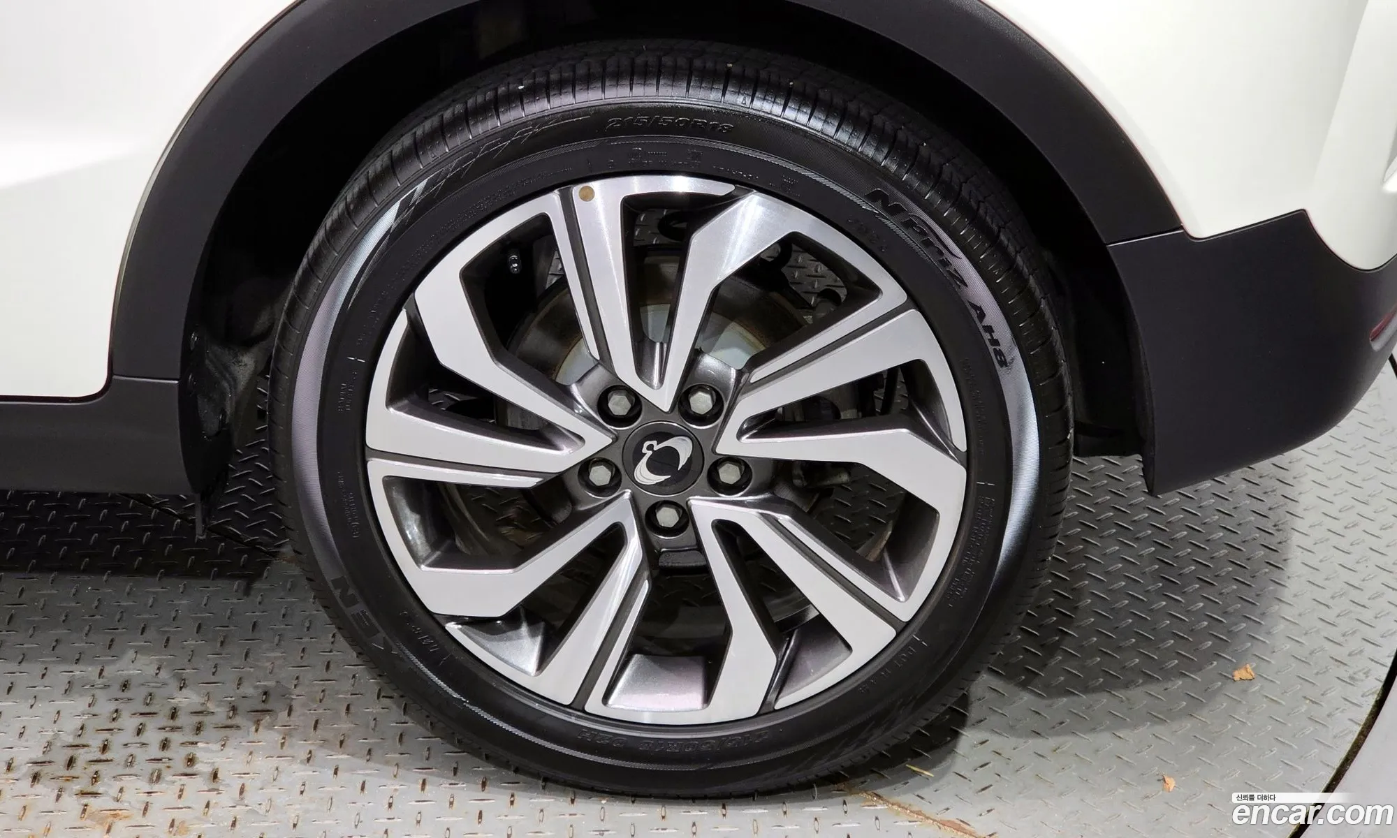 Kg Mobility Ssangyong Very New Tivoli Diesel 16 2Wd V3 - фотография 6972316