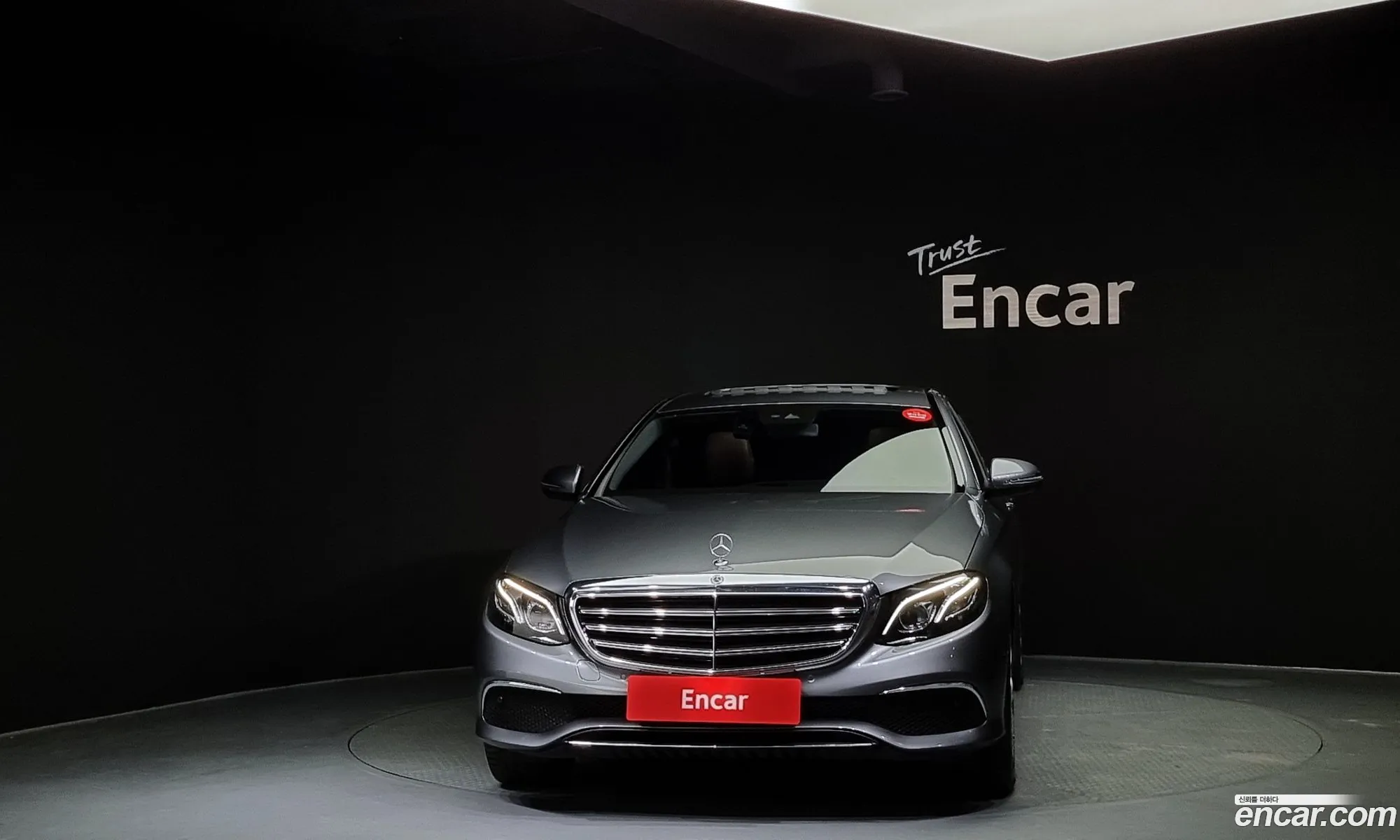 Benz E-Class W213 E220D Exclusive - фотография 19049516