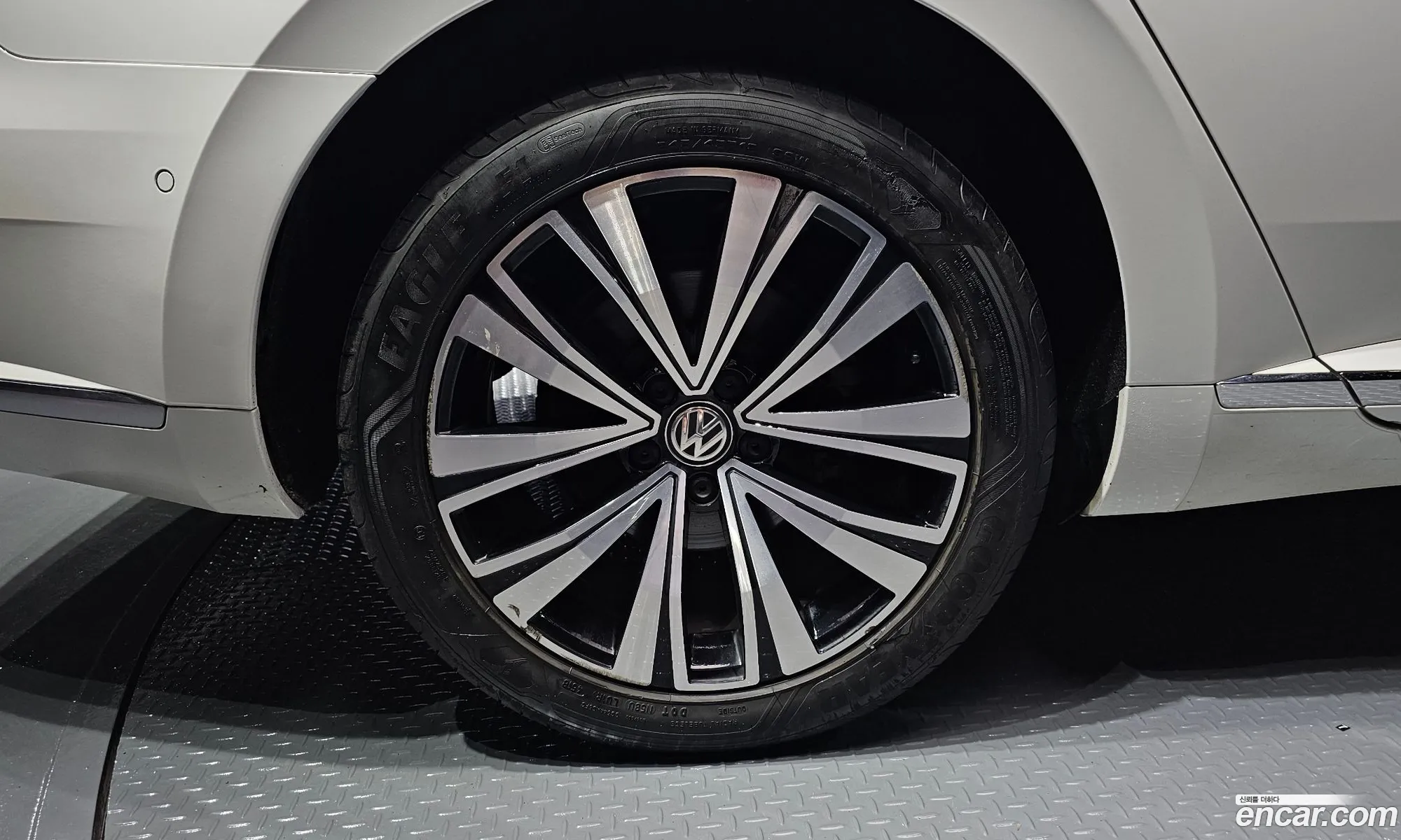 Volkswagen Arteon 20 Tdi Premium - фотография 12191717