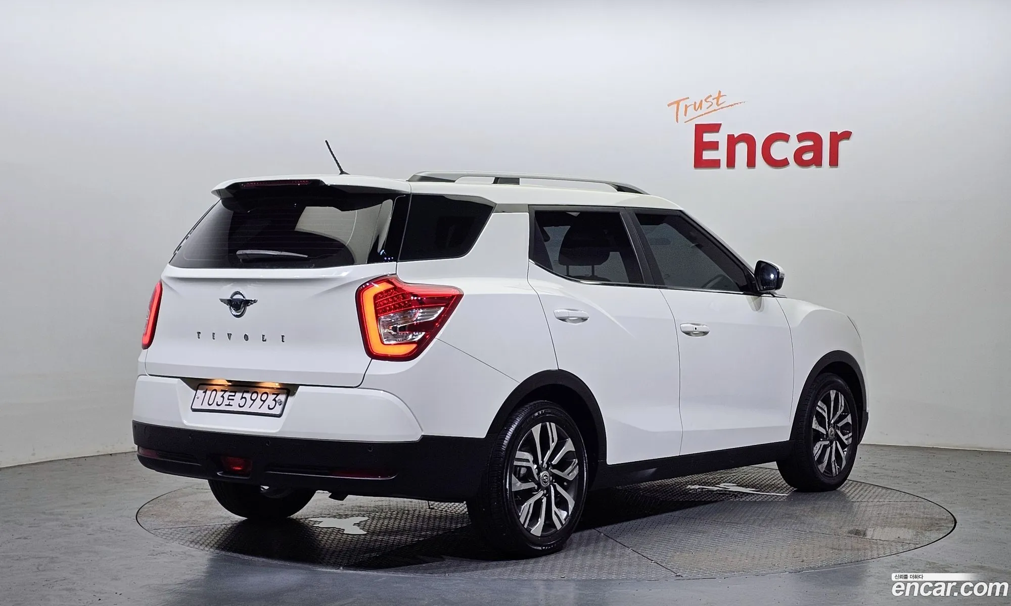 Kg Mobility Ssangyong Tivoli Air Diesel Ix 2Wd - фотография 6990054