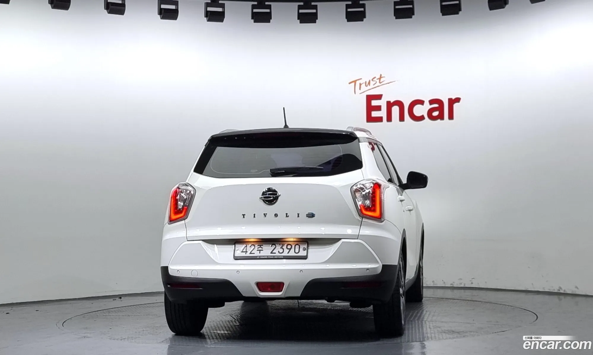 Kg Mobility Ssangyong Tivoli Diesel Lx 2Wd - фотография 8372829