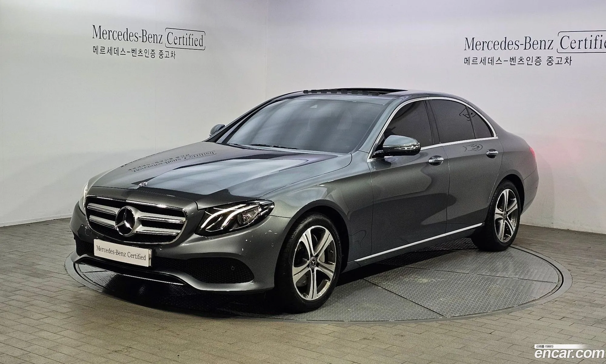 Mercedes E-Class W213 E300 Avantgarde - фотография 19038630