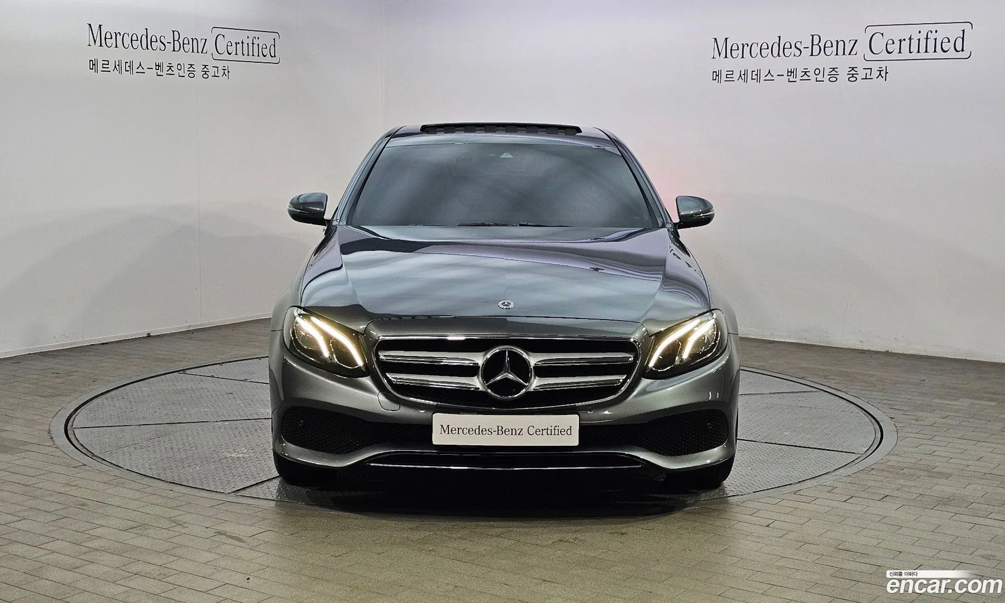 Mercedes E-Class W213 E300 Avantgarde - фотография 19038632