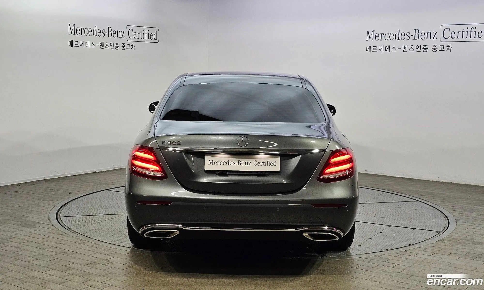 Mercedes E-Class W213 E300 Avantgarde - фотография 19038633