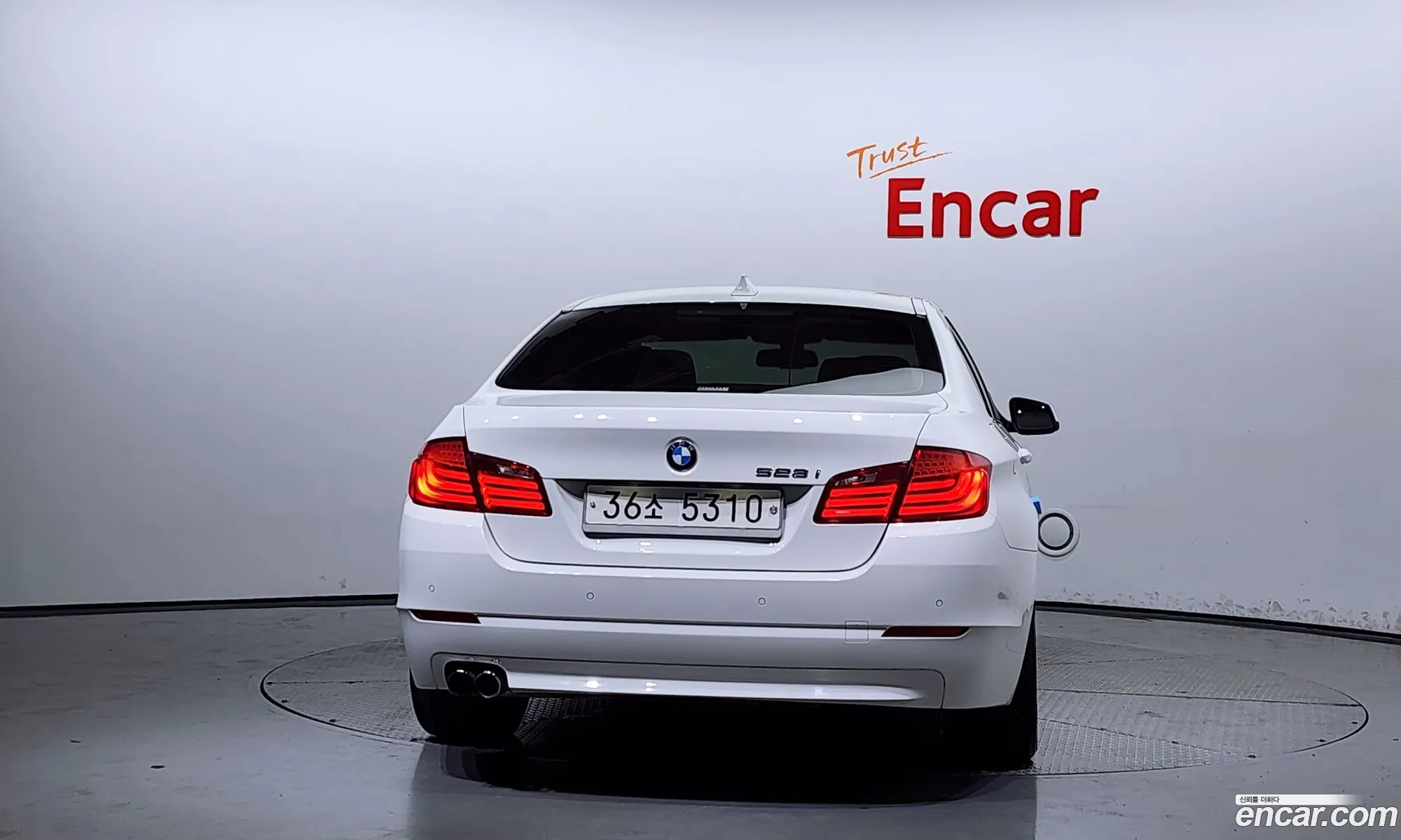 BMW 5 Series F10 528I xDrive - фотография 17878281