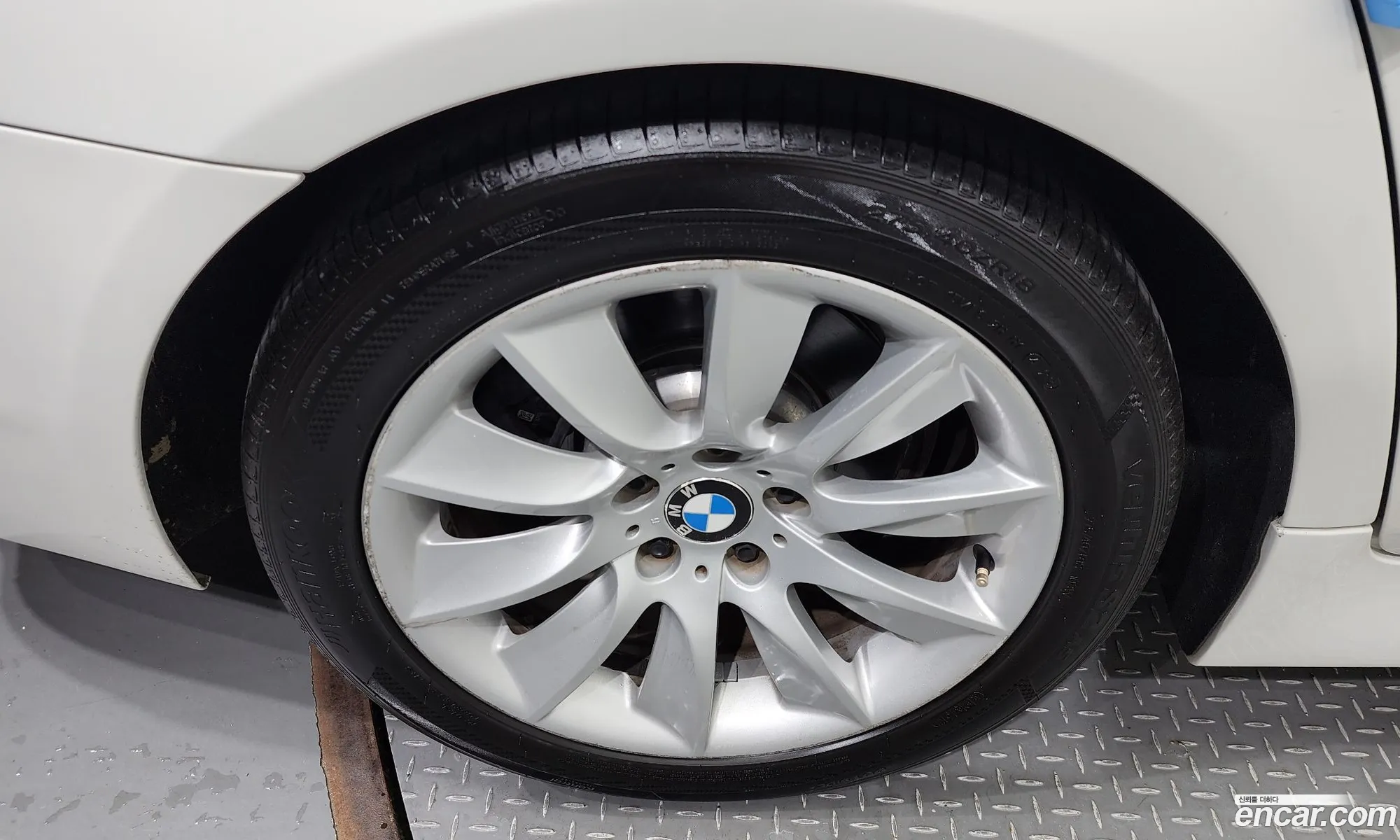 BMW 5 Series F10 528I xDrive - фотография 17878282
