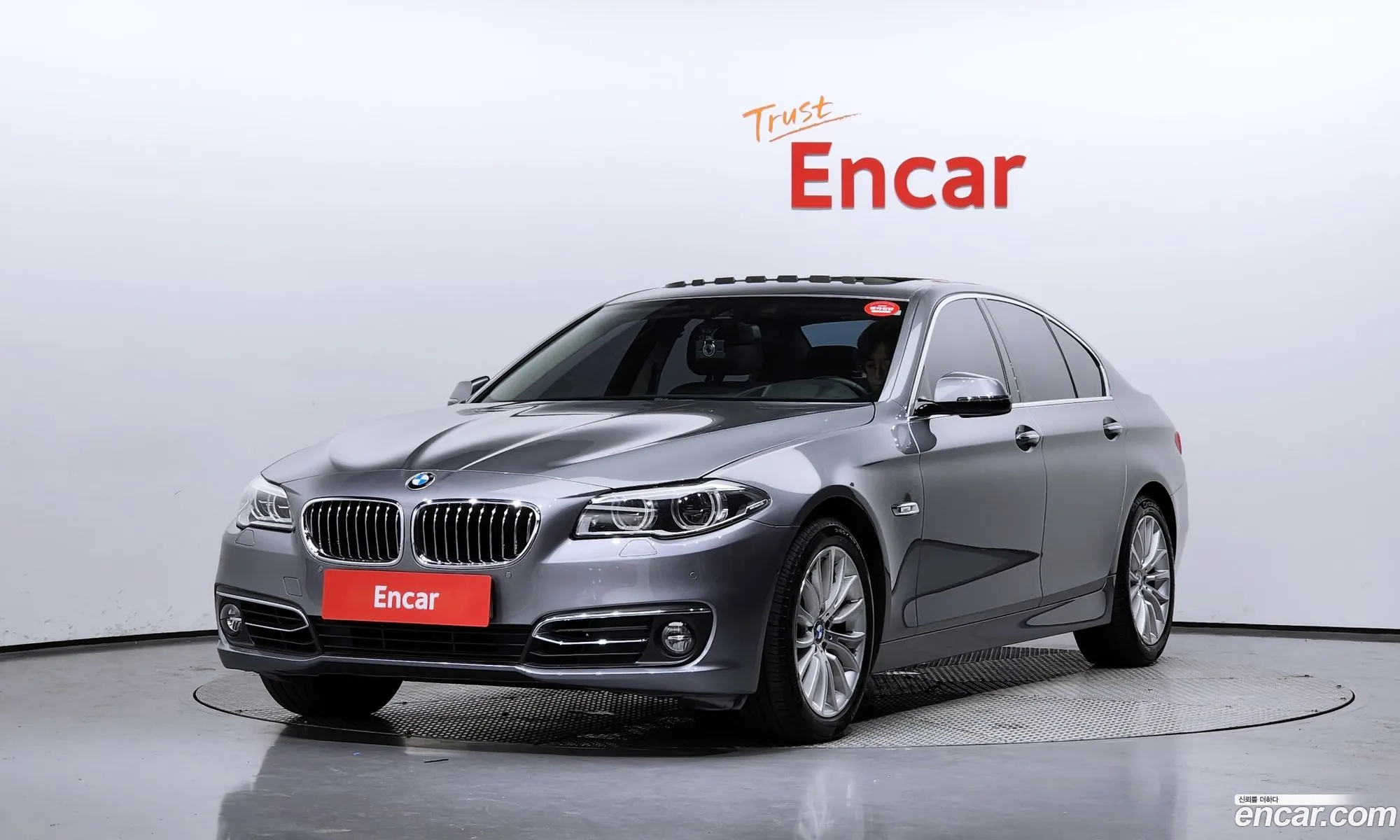 BMW 5 Series F10 528I Luxury - фотография 7688587